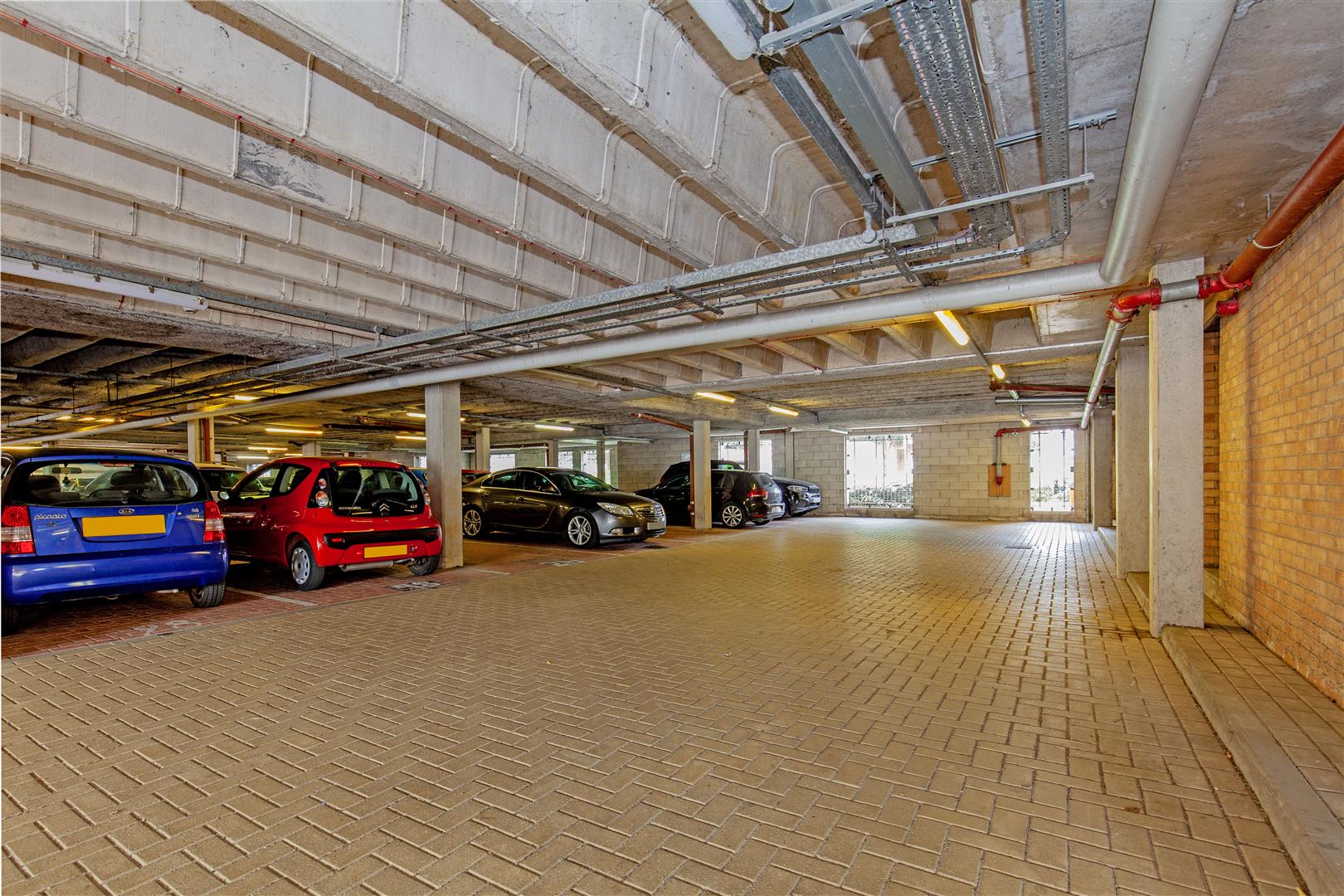 Flat 92, 211, Draymans Court, Ecclesall Road, Sheffield, S11 8HH