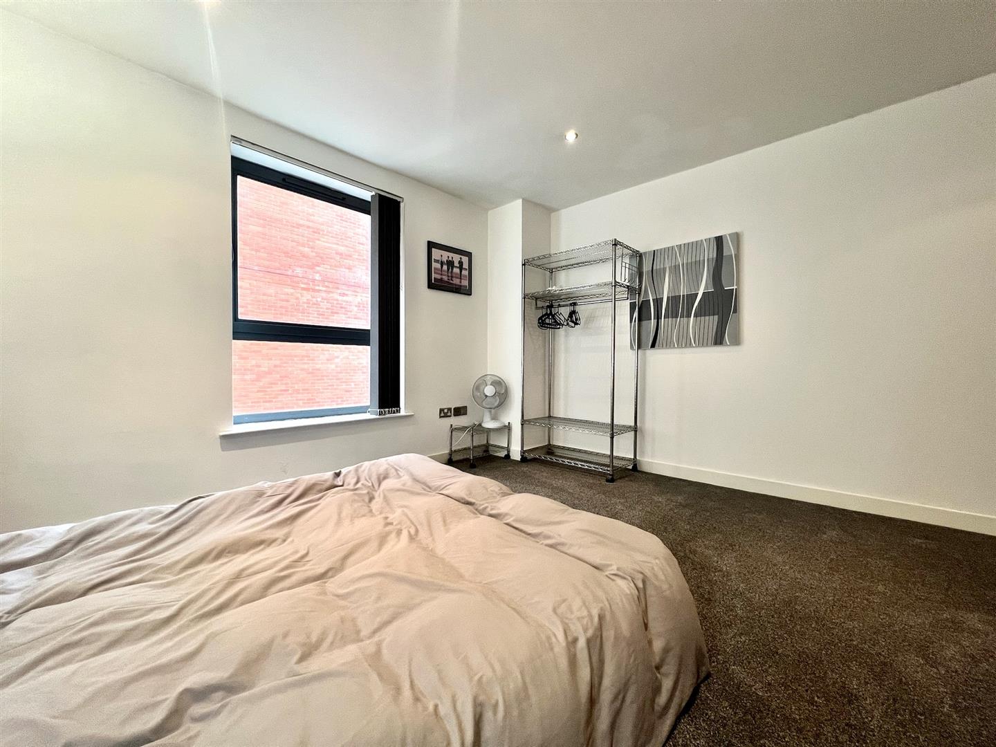600 West One Central, Fitzwilliam Street, City Centre, Sheffield, S1 4JN