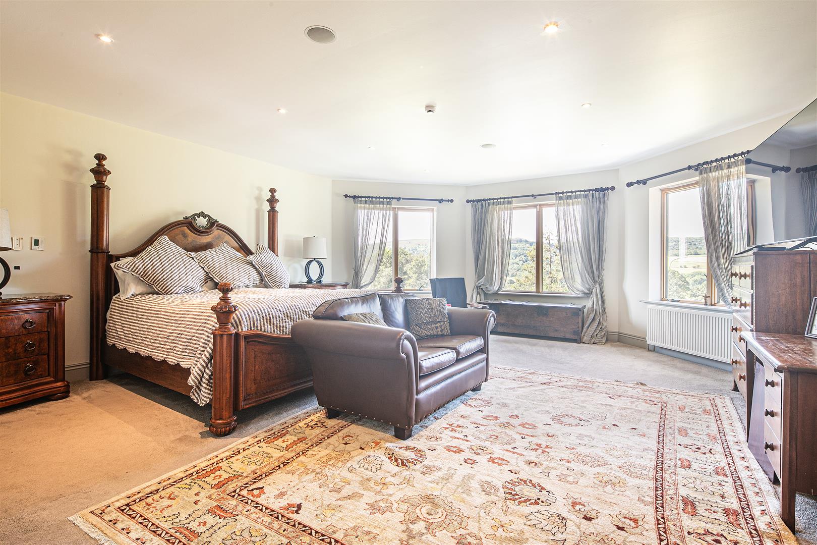 Ruskin House, Blacka Moor Crescent, Dore, Sheffield, S17 3GL