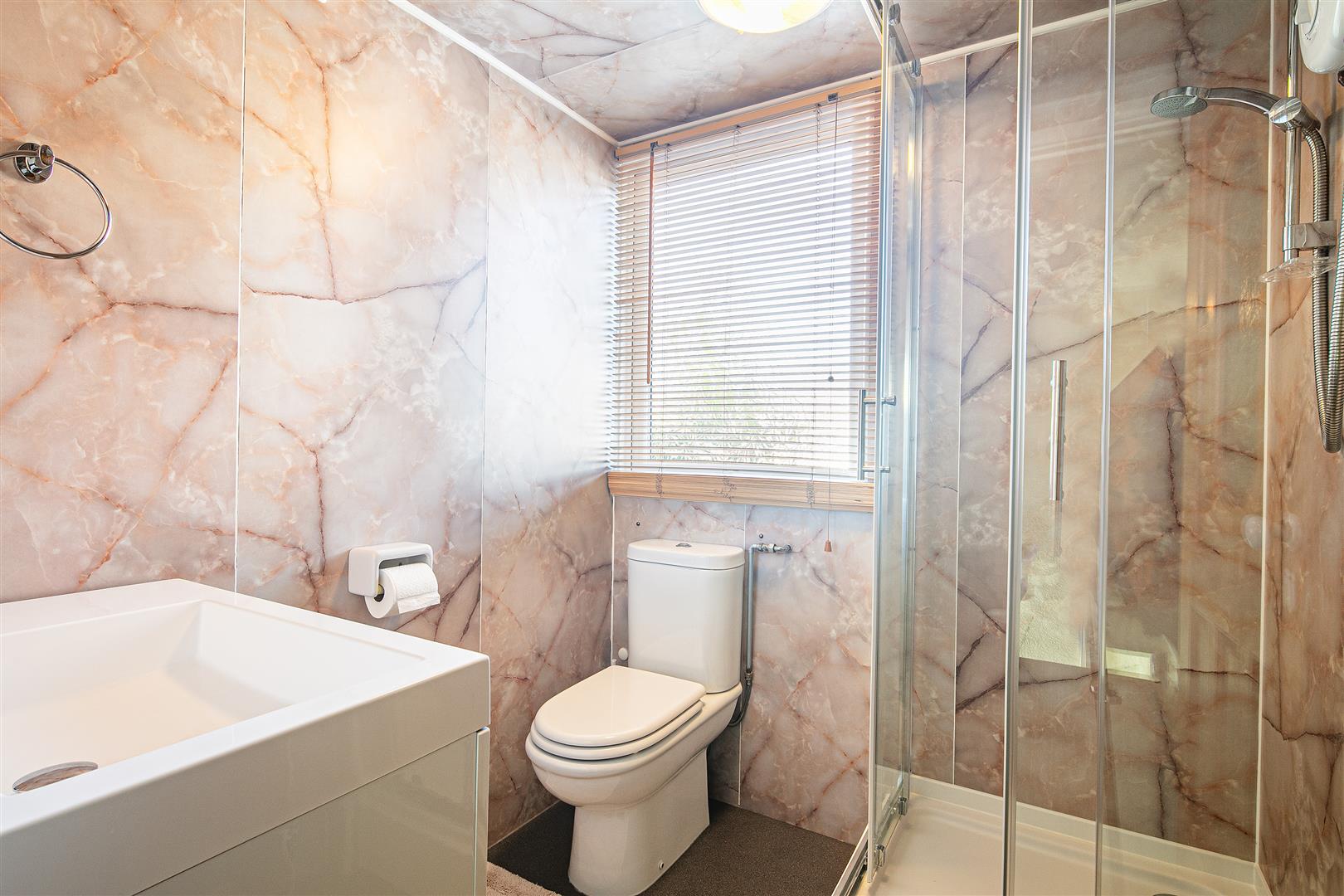 400, Halifax Road, Grenoside, Sheffield, S35 8PA