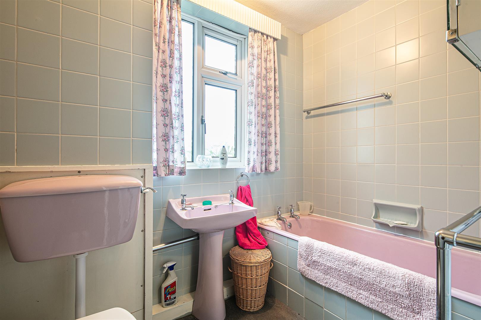 19 Rushleigh Court, Dore Road, Dore, Sheffield, S17 3HB