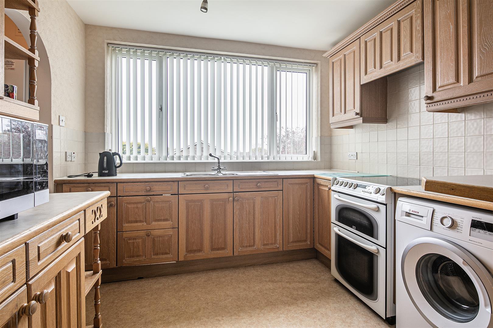 13 Rushleigh Court, Dore Road, Dore, Sheffield, S17 3HB