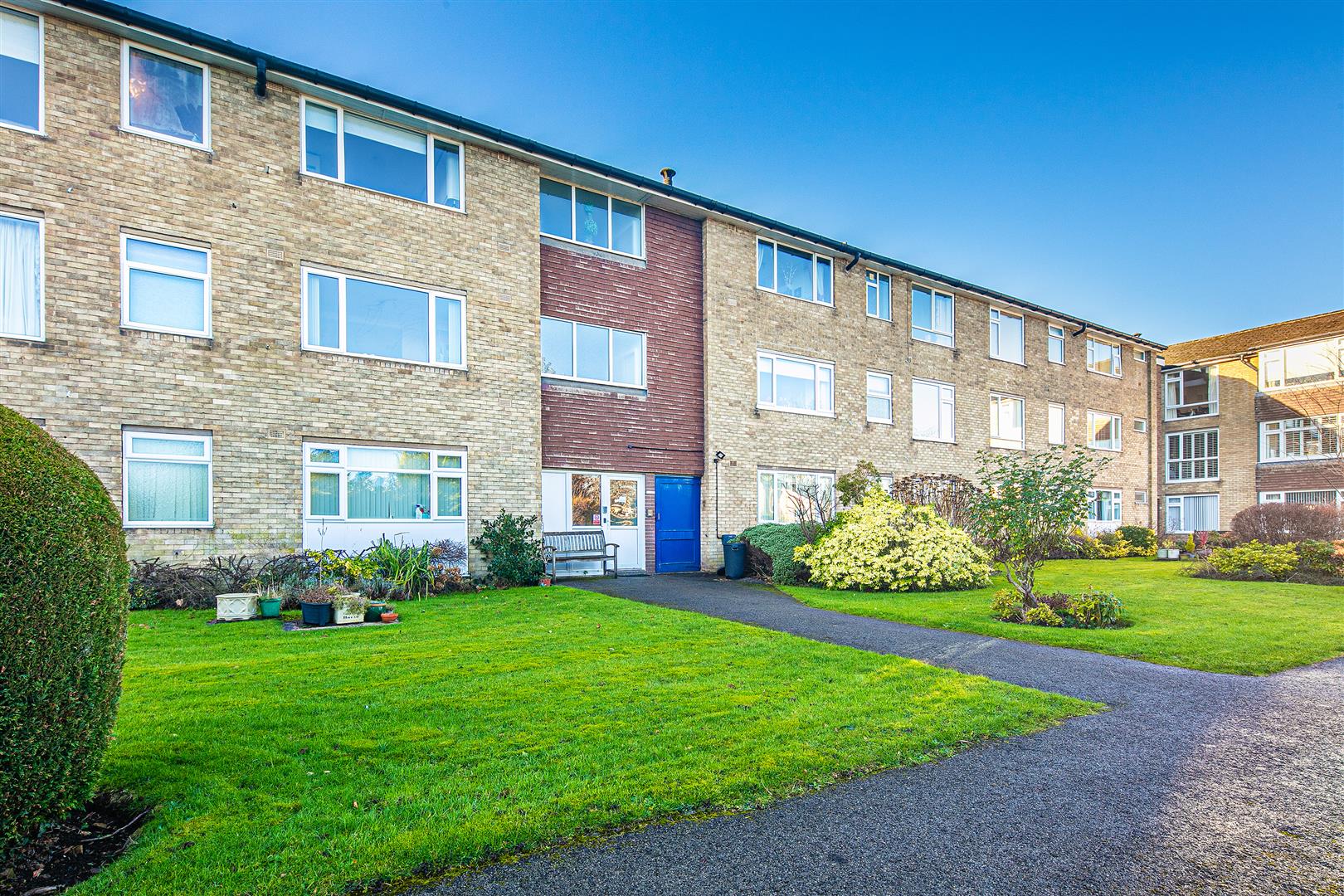 14 Rushleigh Court, Dore Road, Dore, Sheffield, S17 3HB