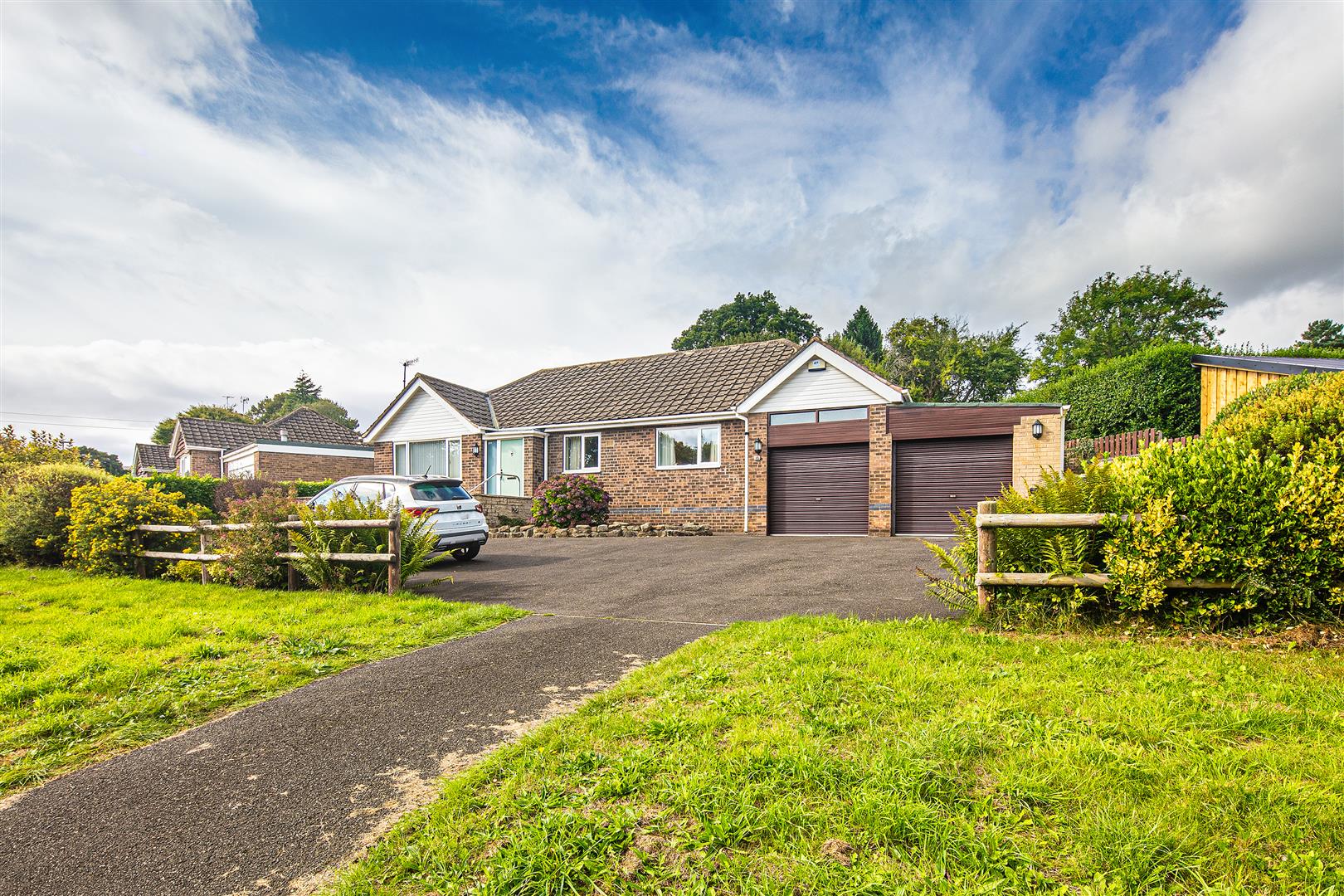 10, Old Hay Lane, Dore, Sheffield, S17 3GN