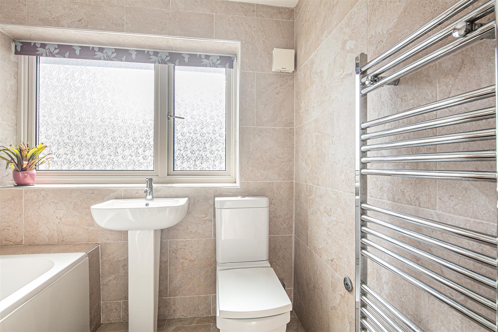 4, Everard Avenue, Sheffield, S17 4LZ
