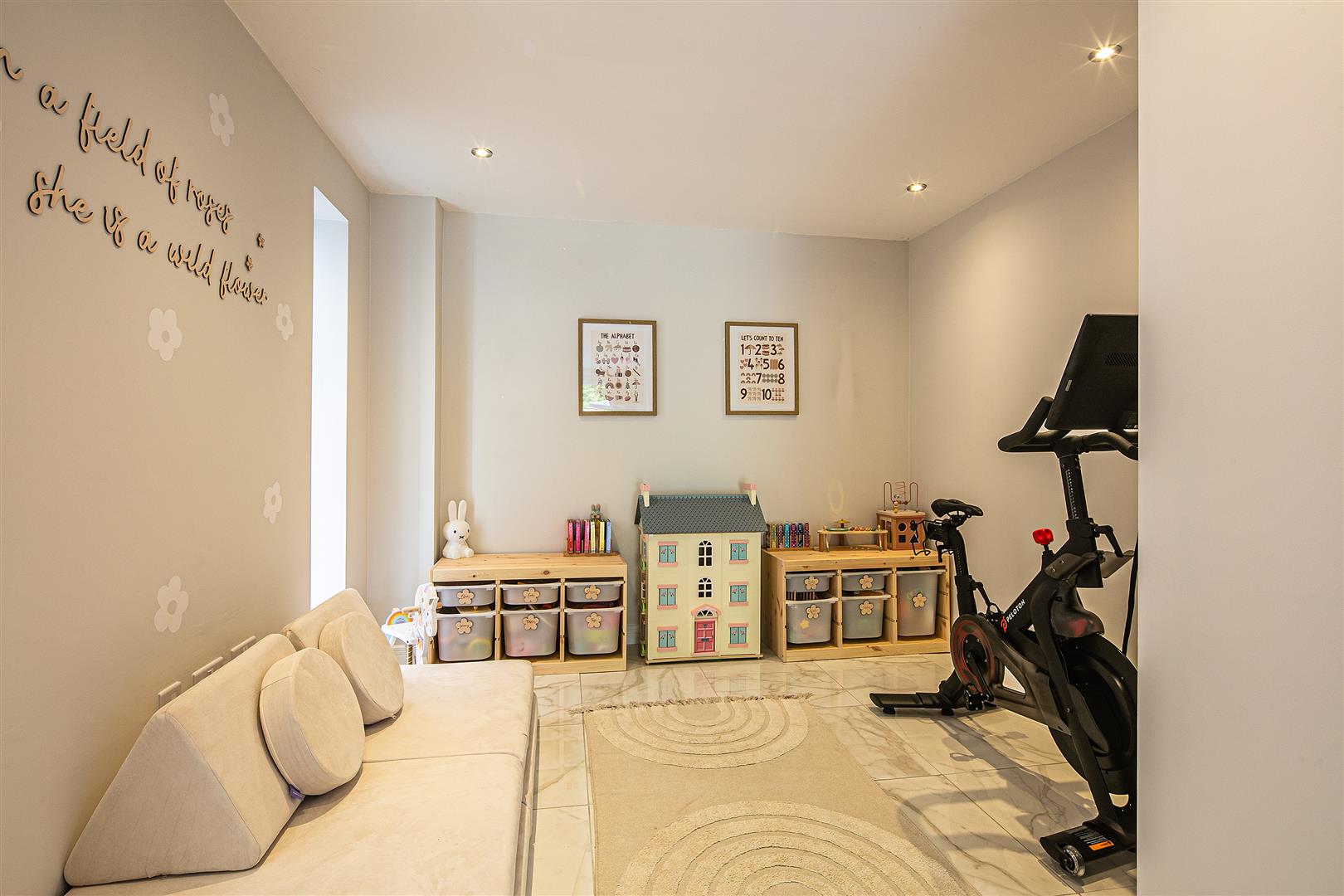29, Saxon Avenue, Dore, Sheffield, S17 3SB