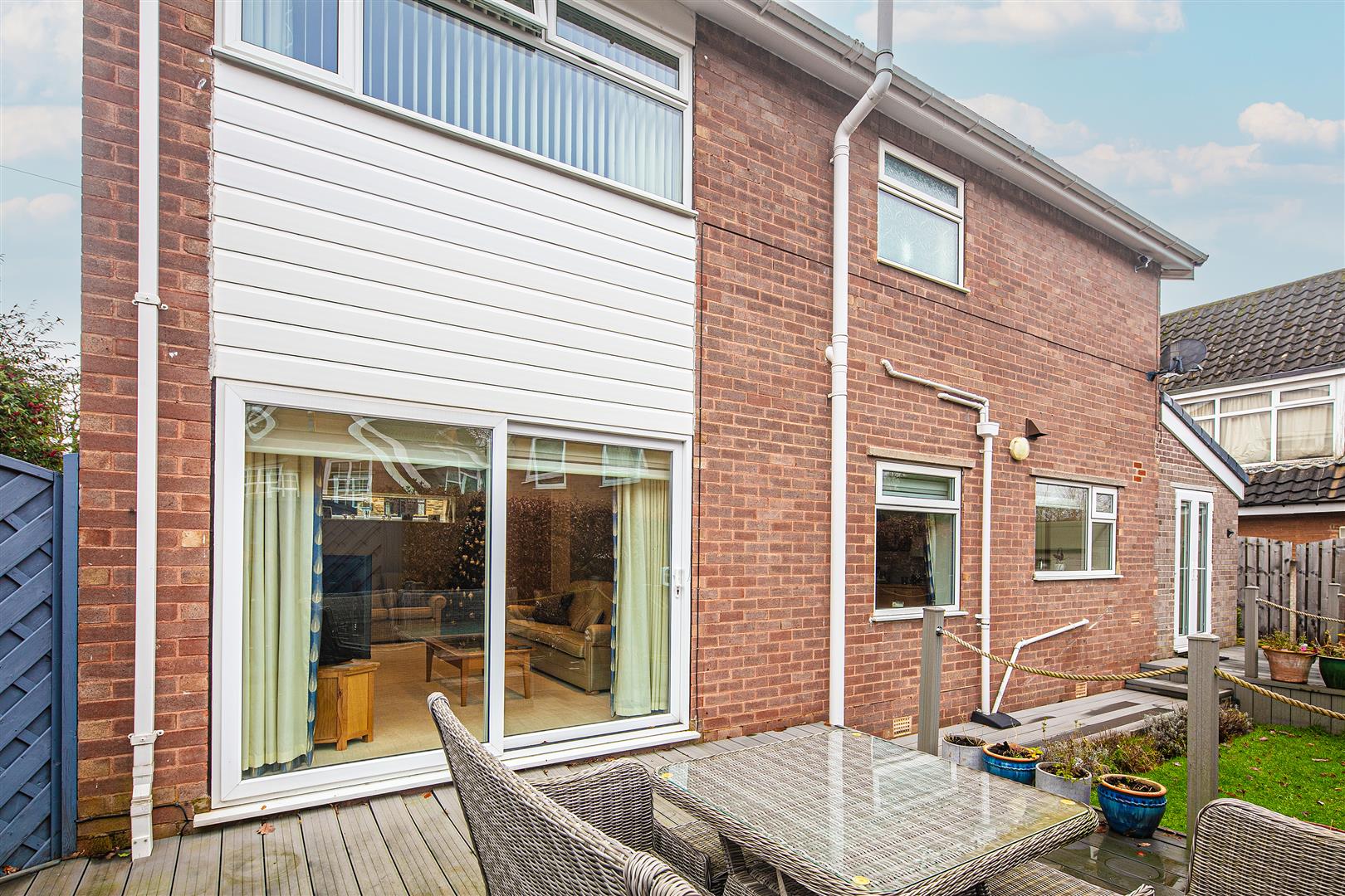 39, Devonshire Road, Dore, Sheffield, S17 3NT