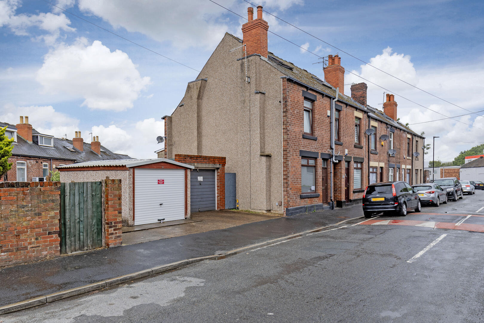 Garage at 5, Robinson Road, Sheffield, S2 5QW