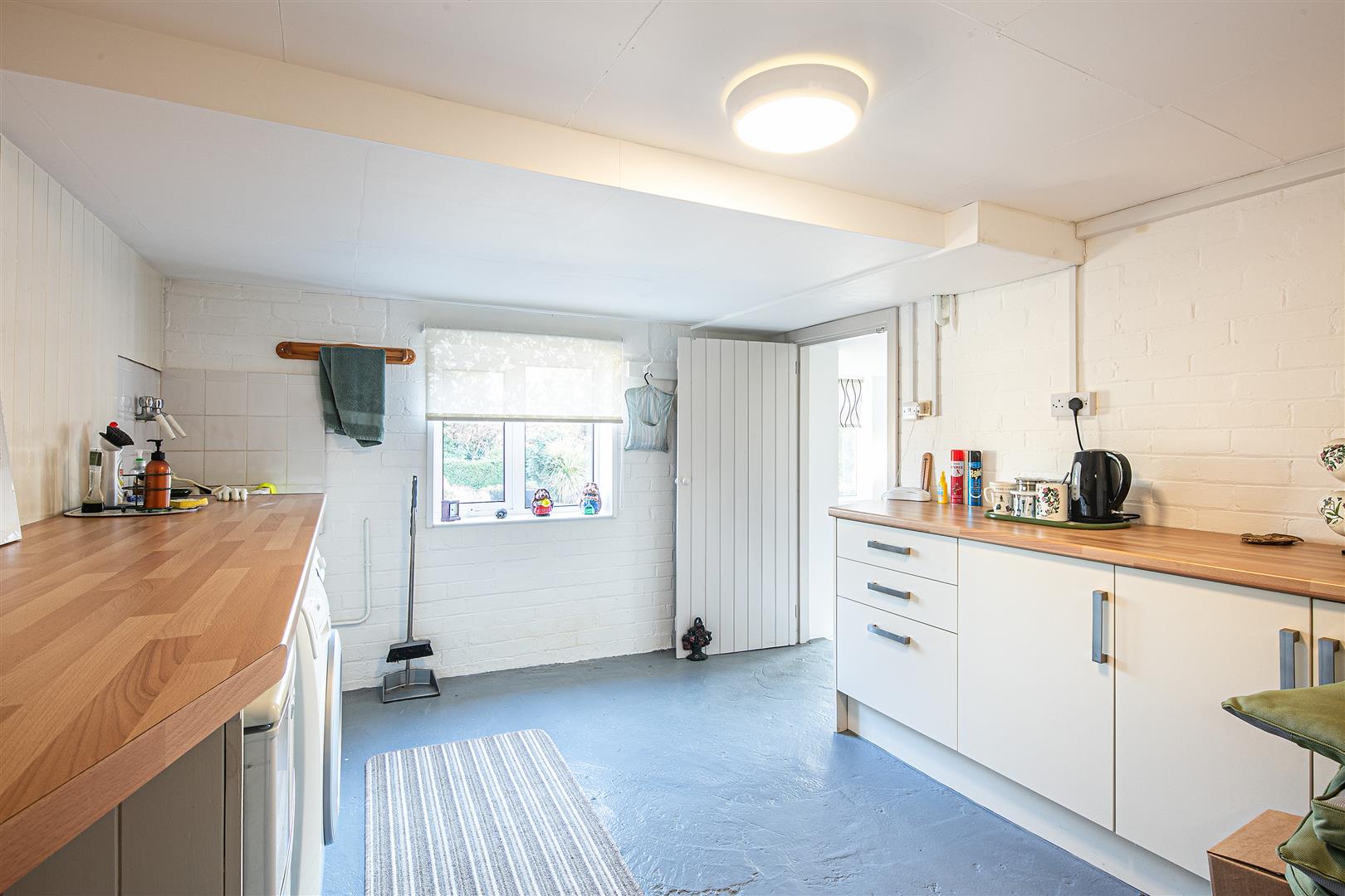 400, Halifax Road, Grenoside, Sheffield, S35 8PA