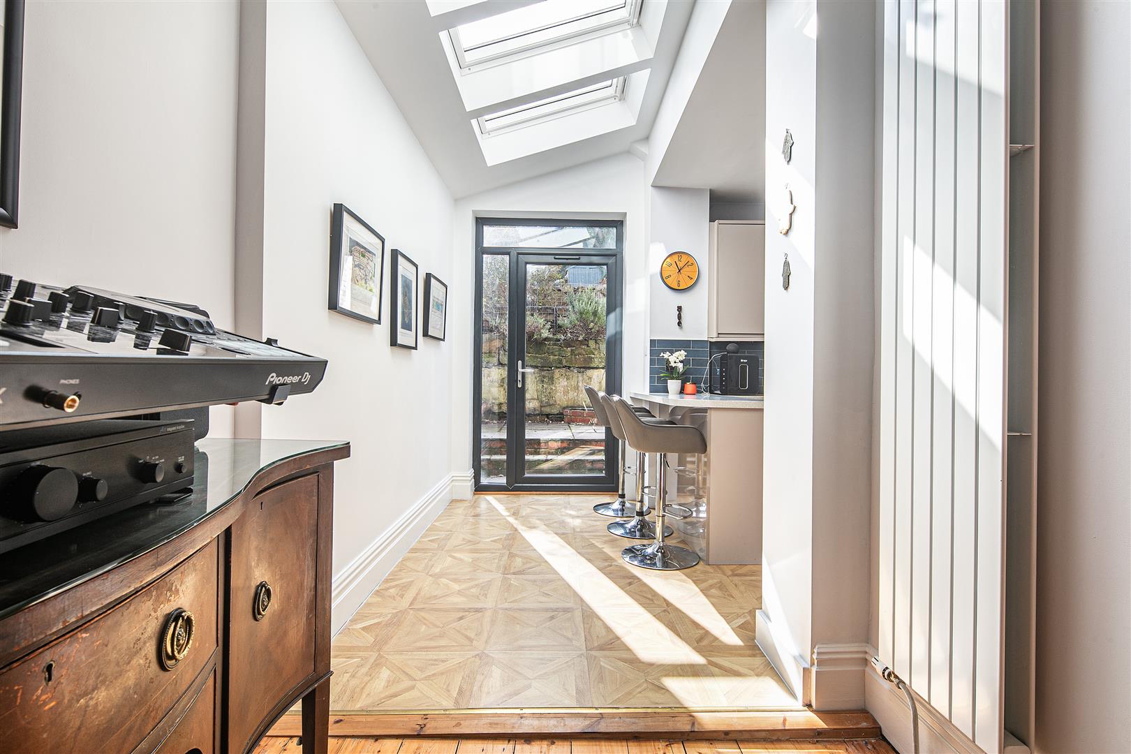 733, Ecclesall Road, Sheffield, S11 8TG