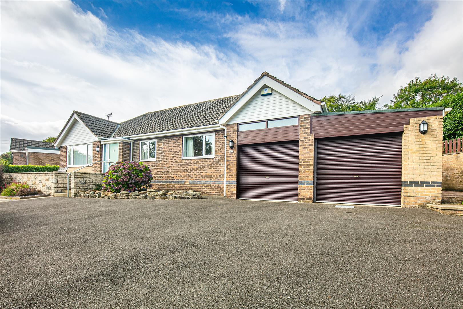 10, Old Hay Lane, Dore, Sheffield, S17 3GN