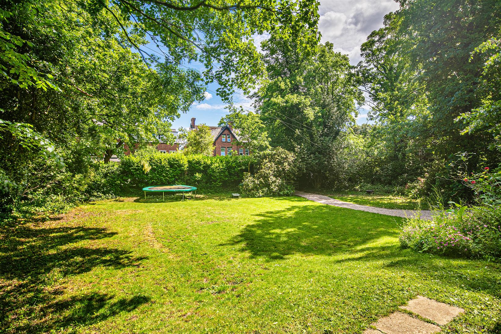 18, Priory Road, Nether Edge Village, Sheffield, S7 1LW