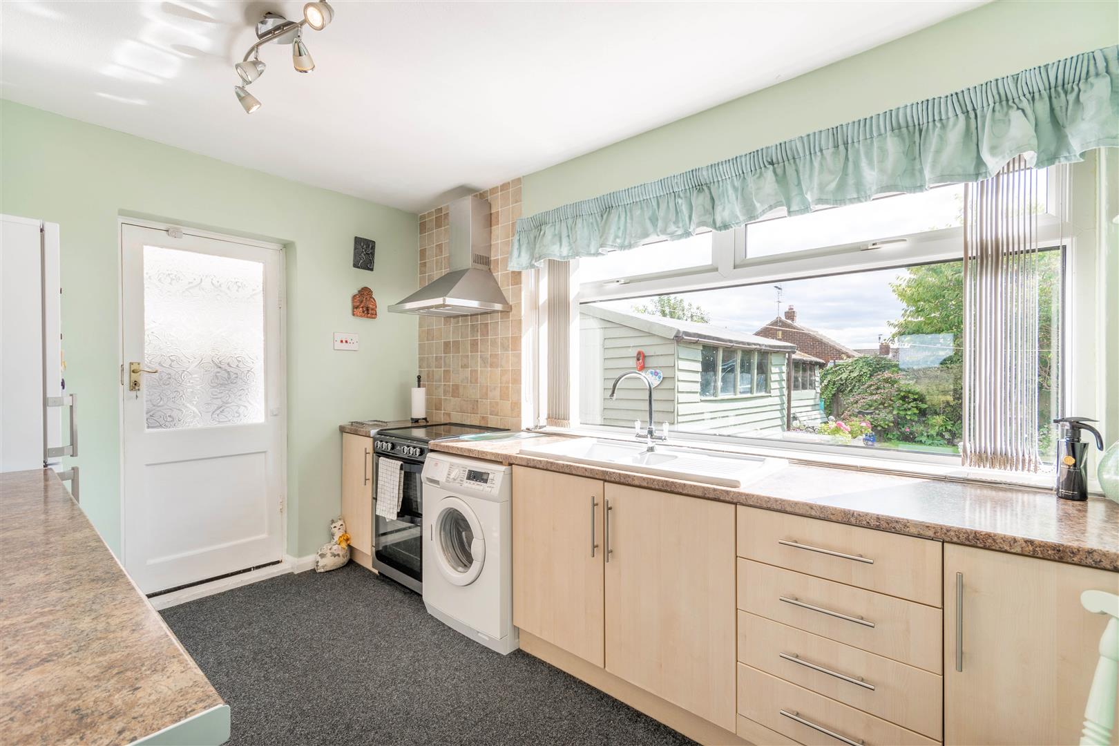 112, Eckington Road, Coal Aston, S18 3AY