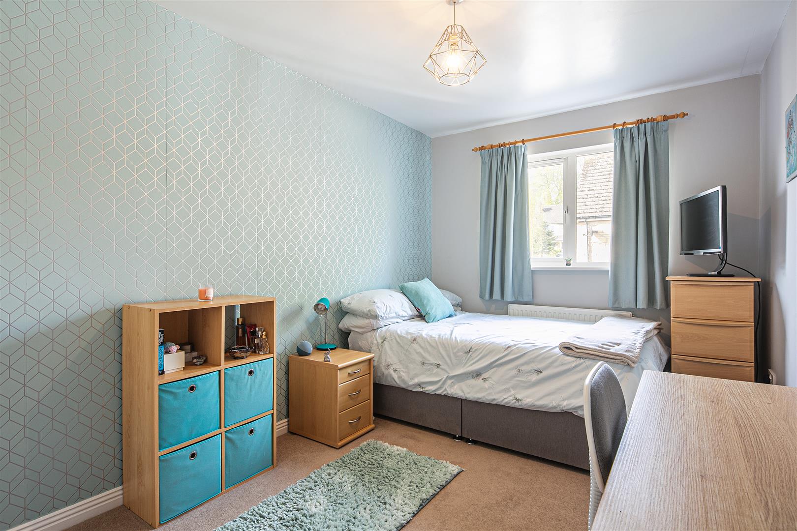 28, Totley Hall Drive, Sheffield, S17 4BB