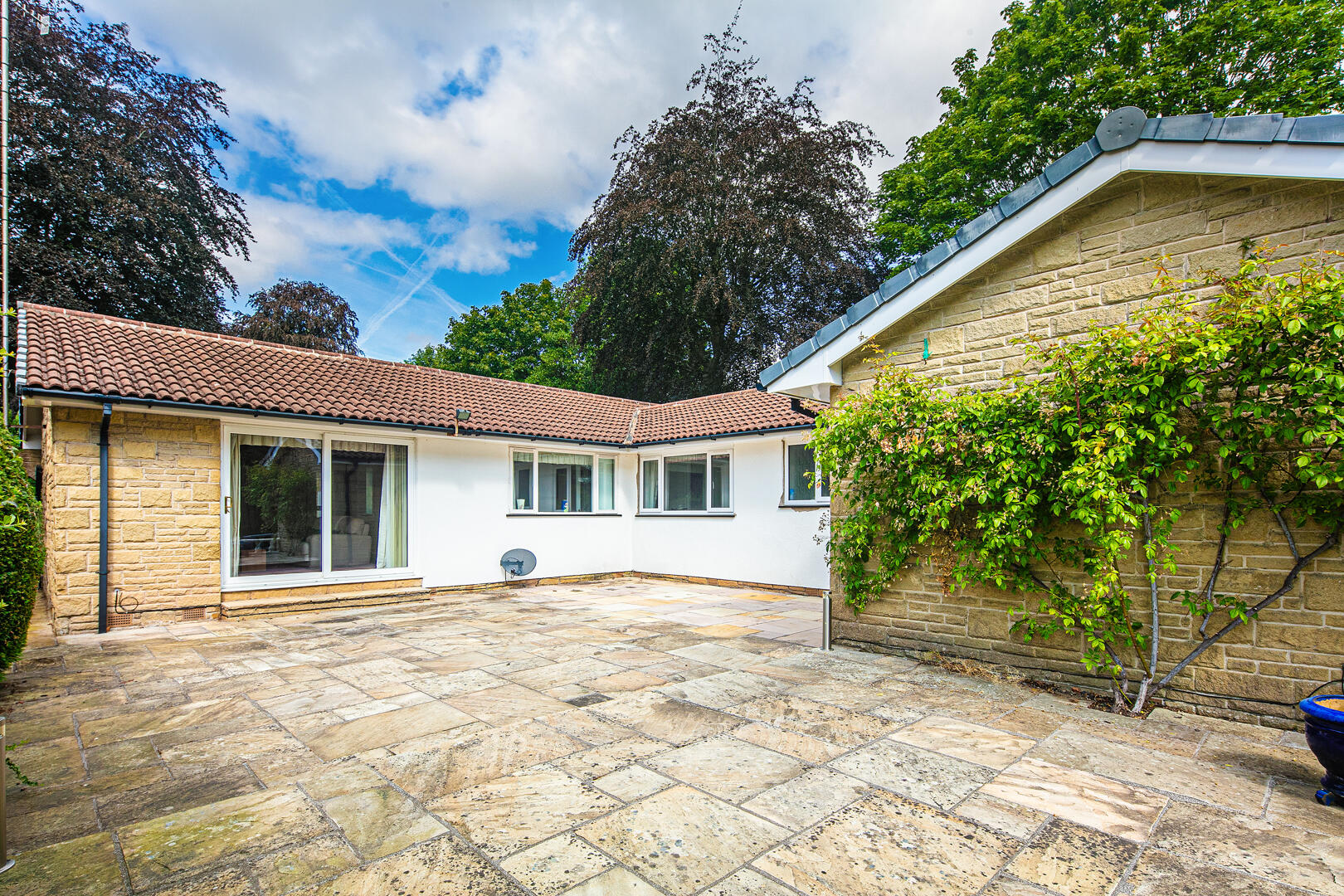 1, Thornsett Gardens, Sheffield, S17 3PP