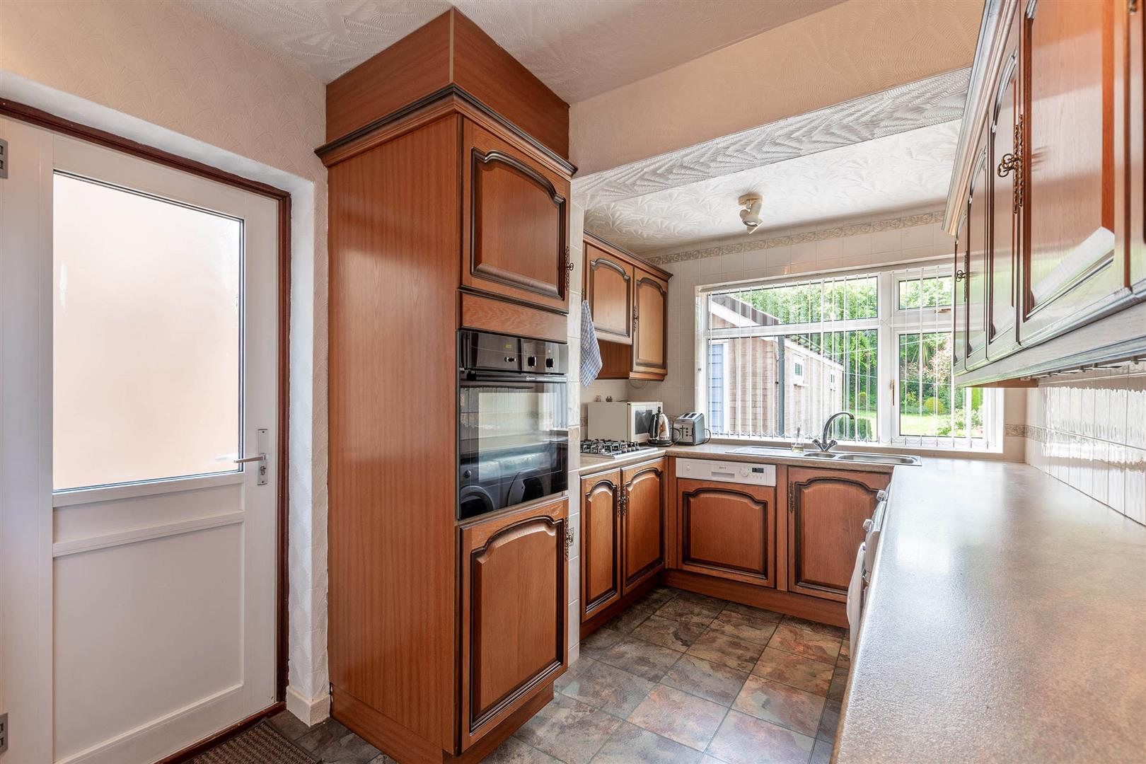 25, Stephen Drive, Crosspool, Sheffield, S10 5NX