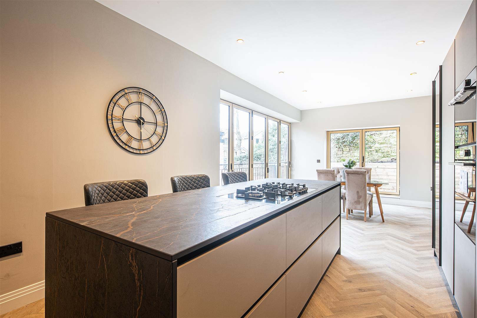 8, Sandbeck Place, Sheffield, S11 8XP