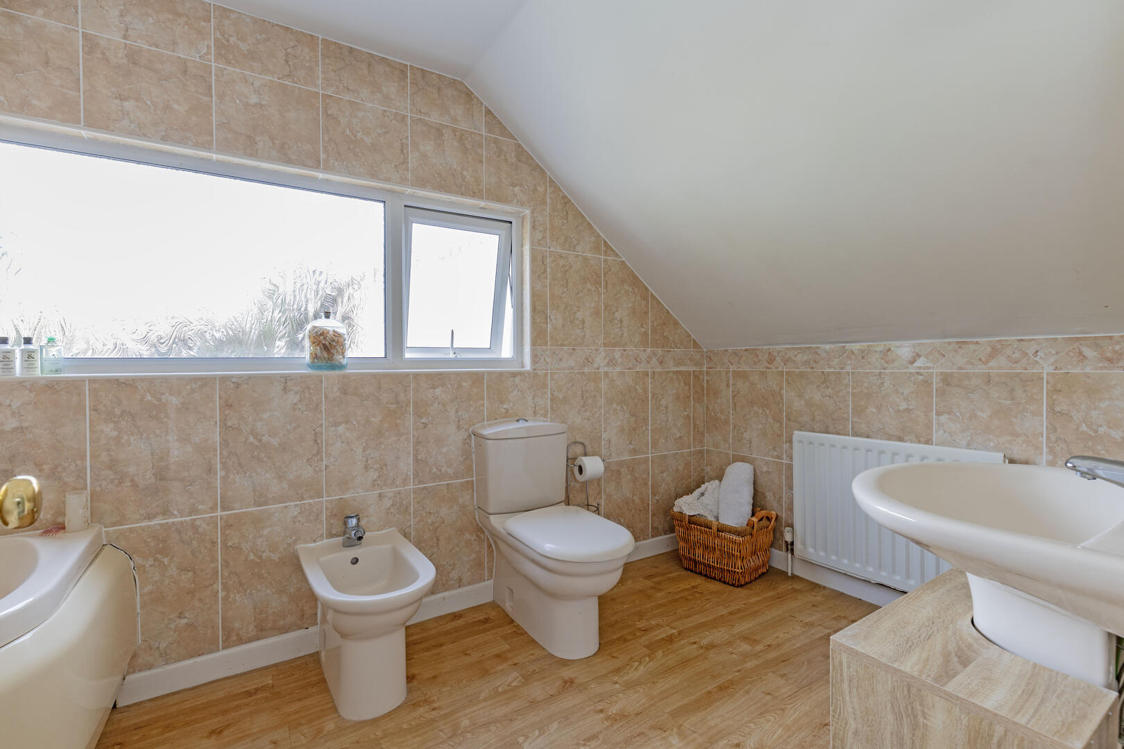8, Gilleyfield Avenue, Dore, Sheffield, S17 3NS