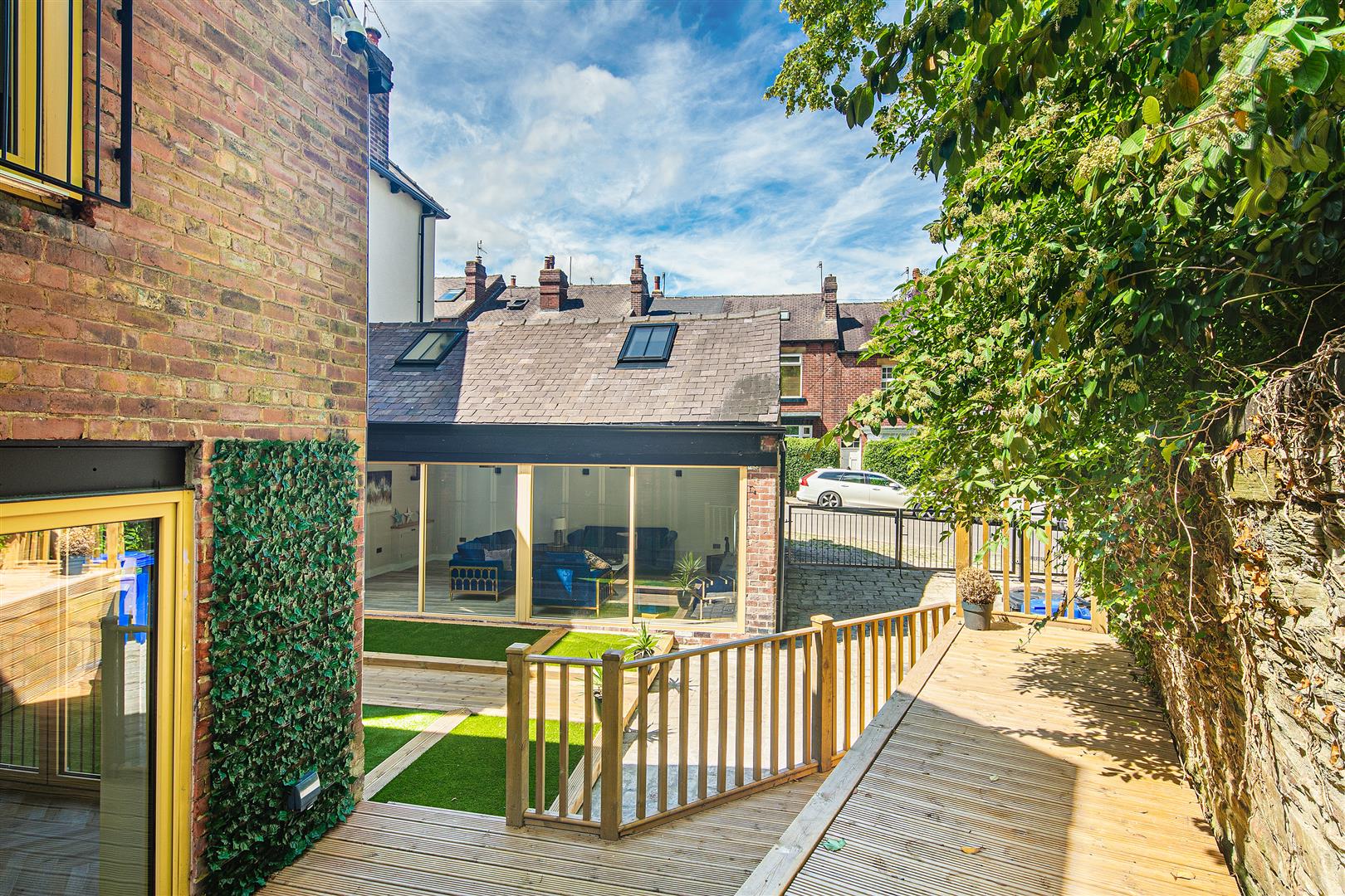 8, Sandbeck Place, Sheffield, S11 8XP