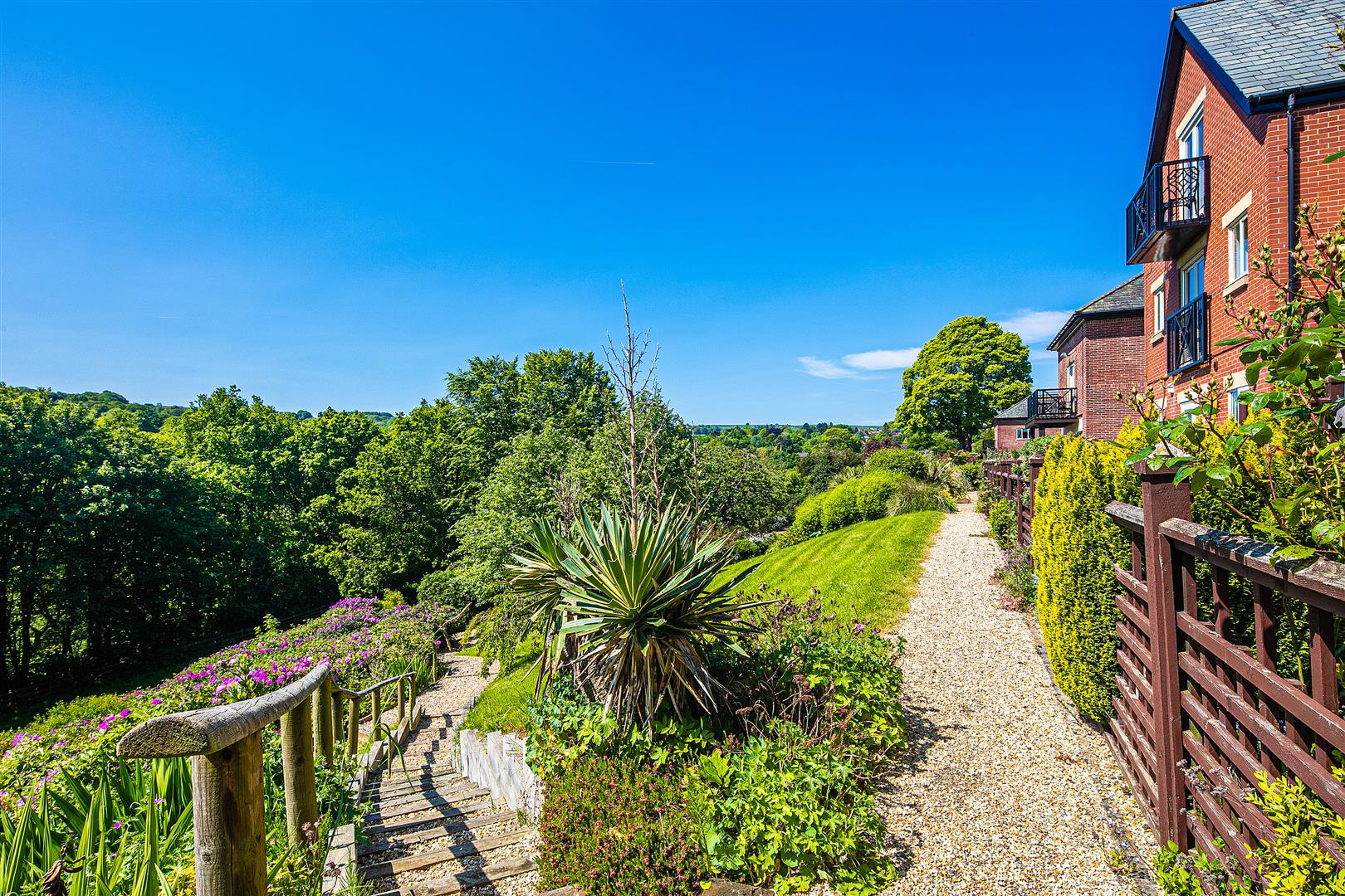 26 Mayfield Heights, Brookhouse Hill, Fulwood, Sheffield, S10 3TT