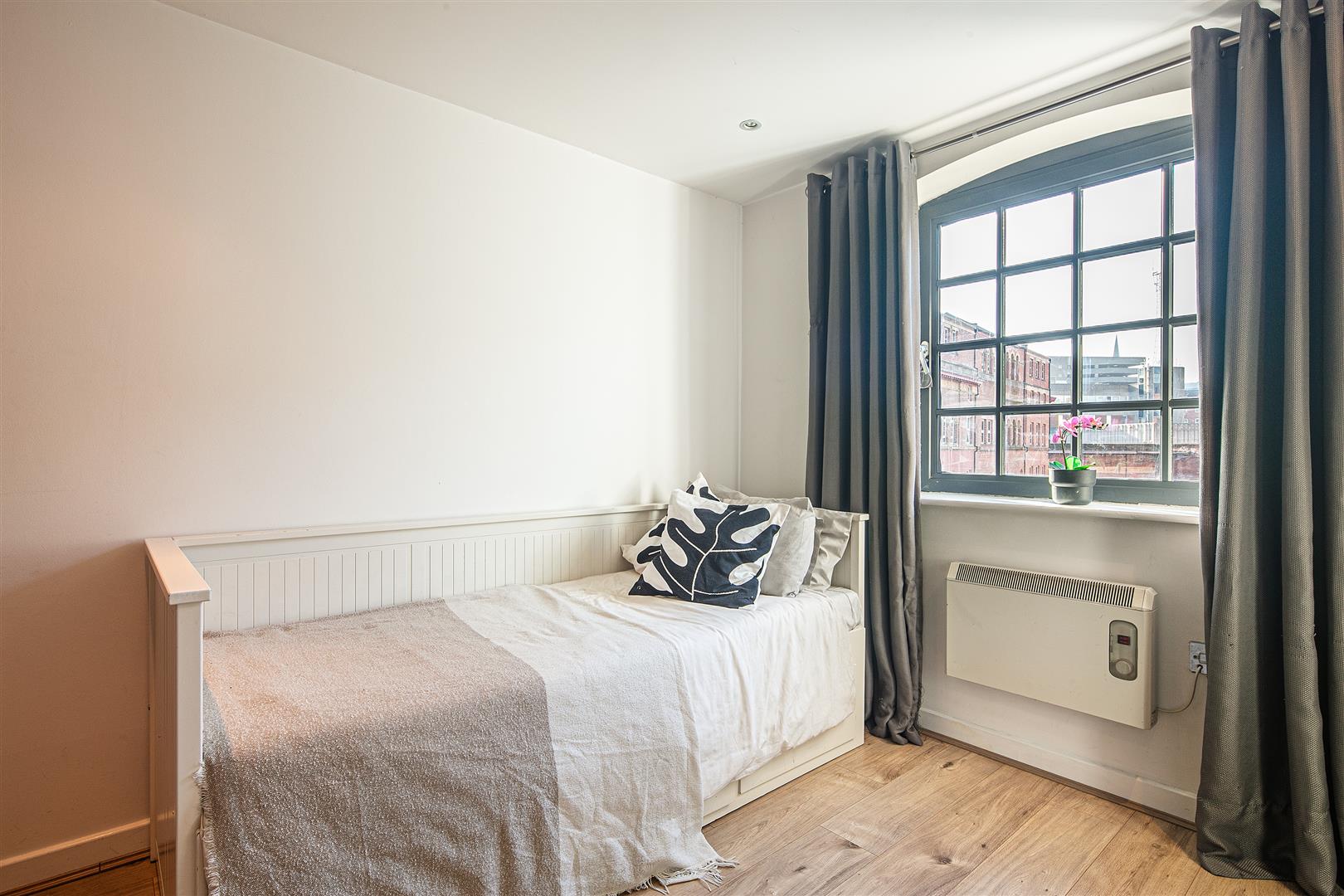 Flat 37, City Wharf, Nursery Street, West Bar, Sheffield, S3 8GF