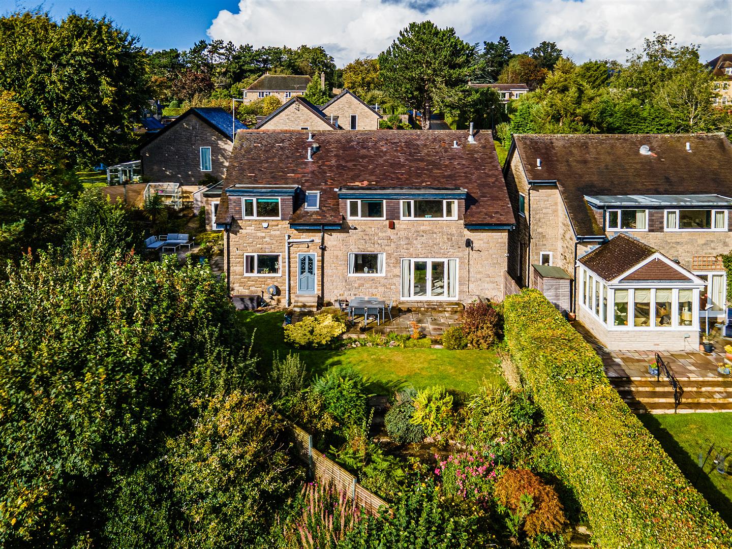 12, Blacka Moor View, Dore, Sheffield, S17 3GZ