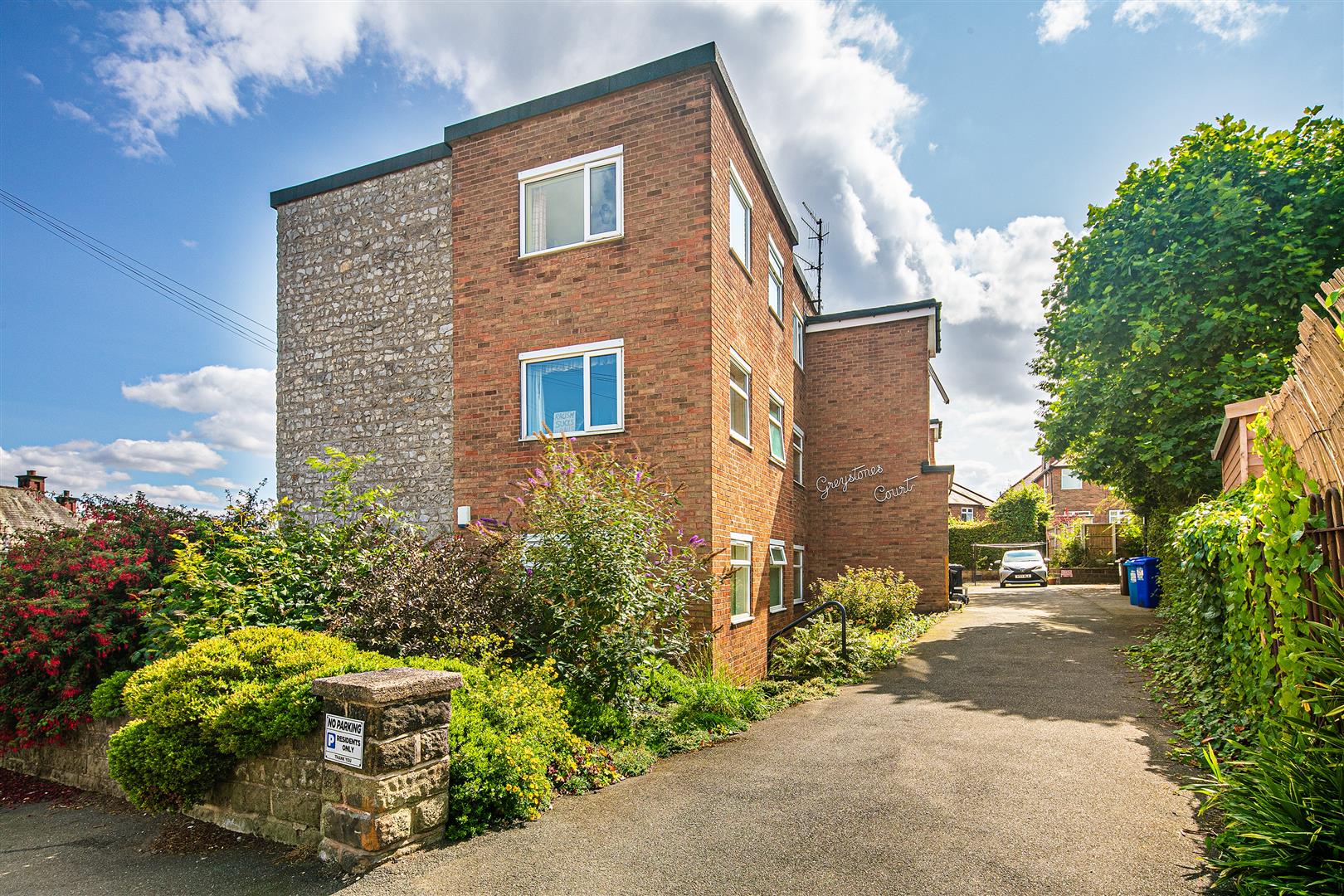 10 Greystones Court, Greystones Drive, Greystones, Sheffield, S11 7JS