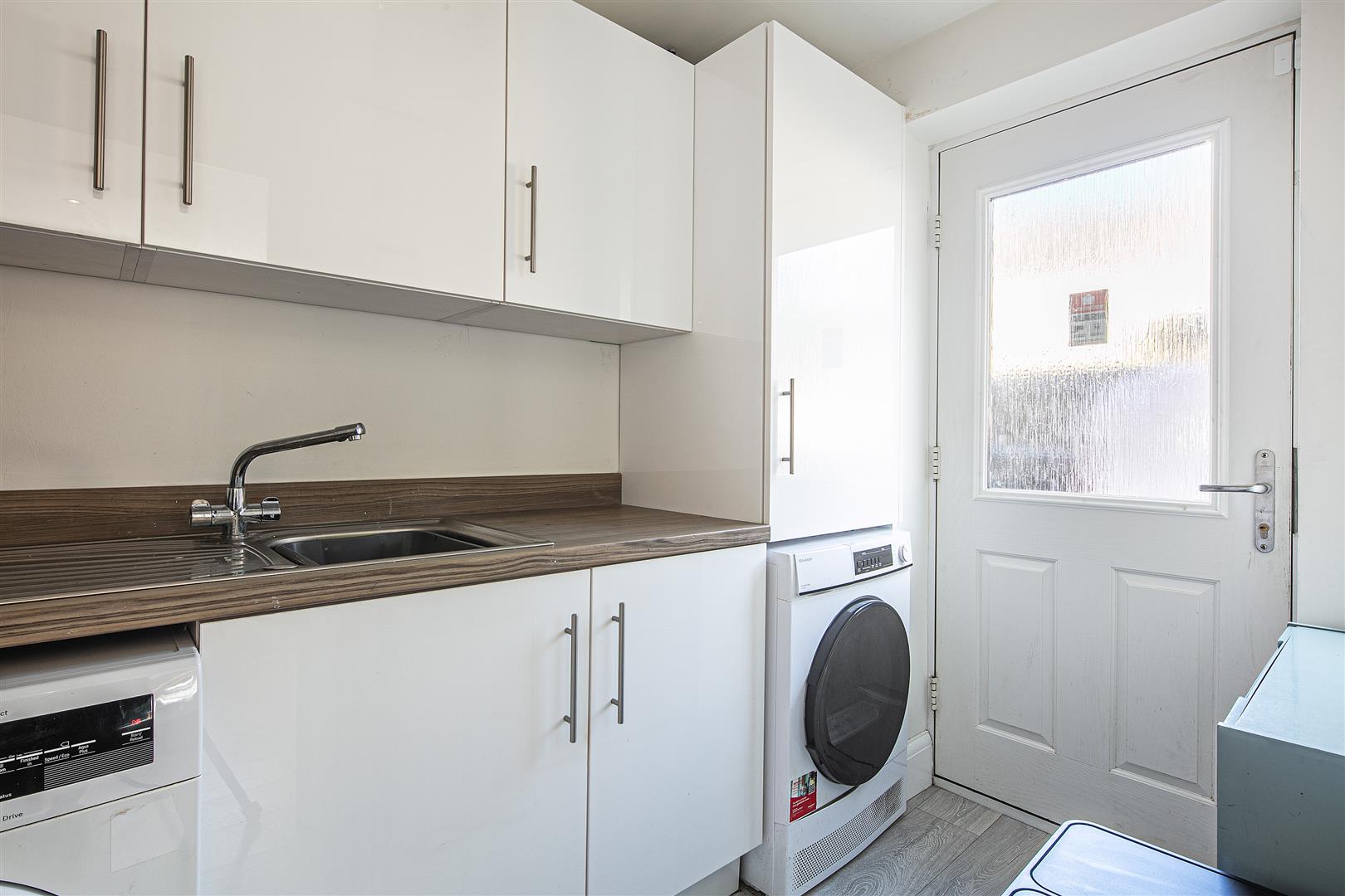 20, Standall Close, Dronfield Woodhouse, Dronfield, S18 8AB