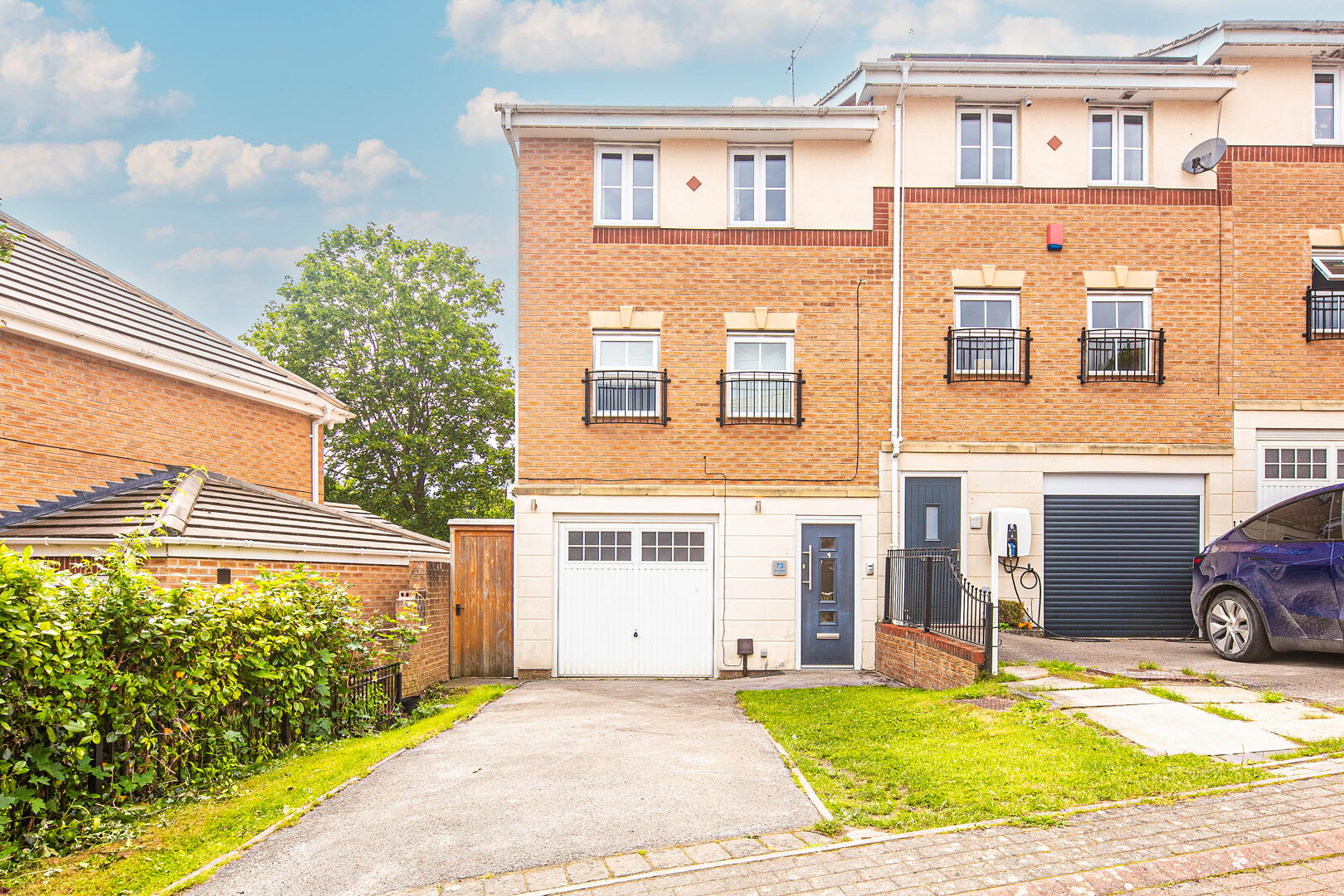 73 King Ecgbert Road, Dore, S17 3QR