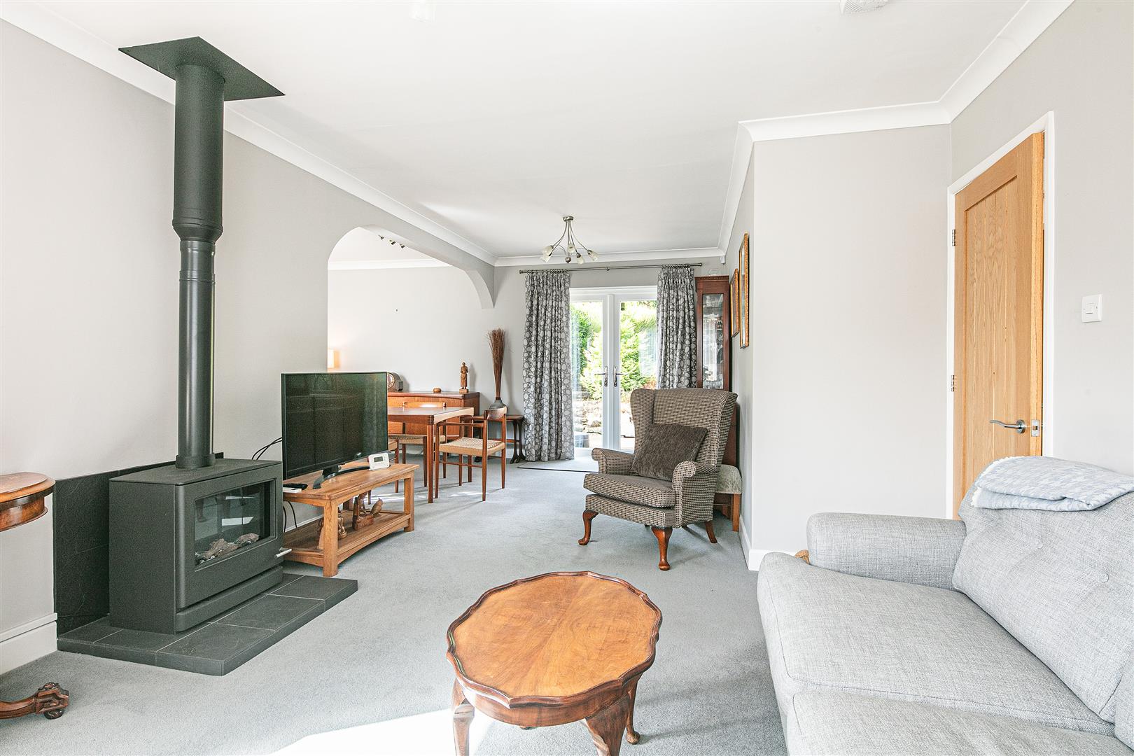 10, Old Hay Lane, Dore, Sheffield, S17 3GN