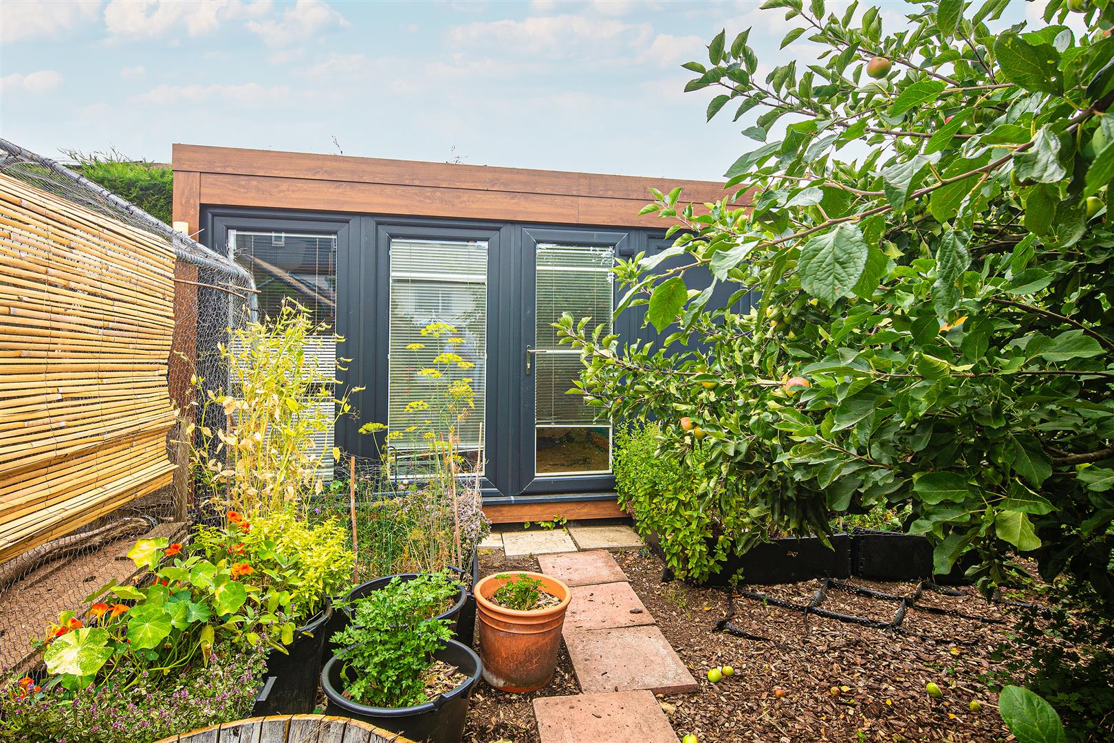 44, Furniss Avenue, Dore, Sheffield, S17 3QL