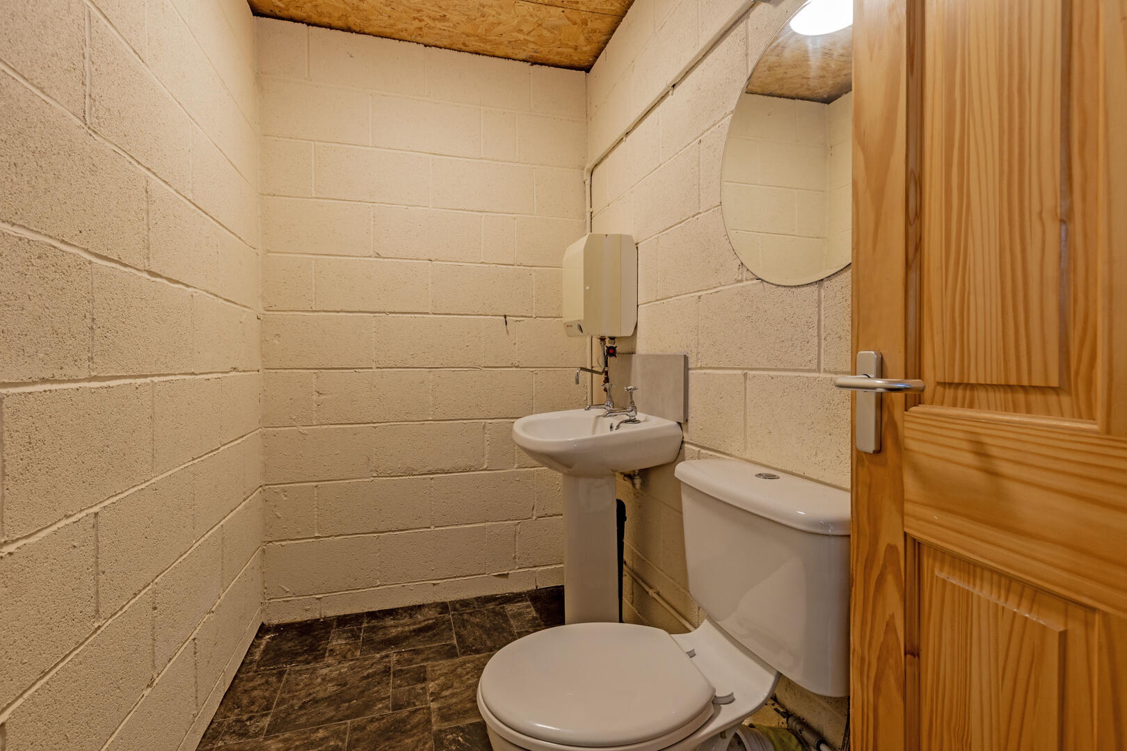 192, Loxley Road, Sheffield, S6 4TG