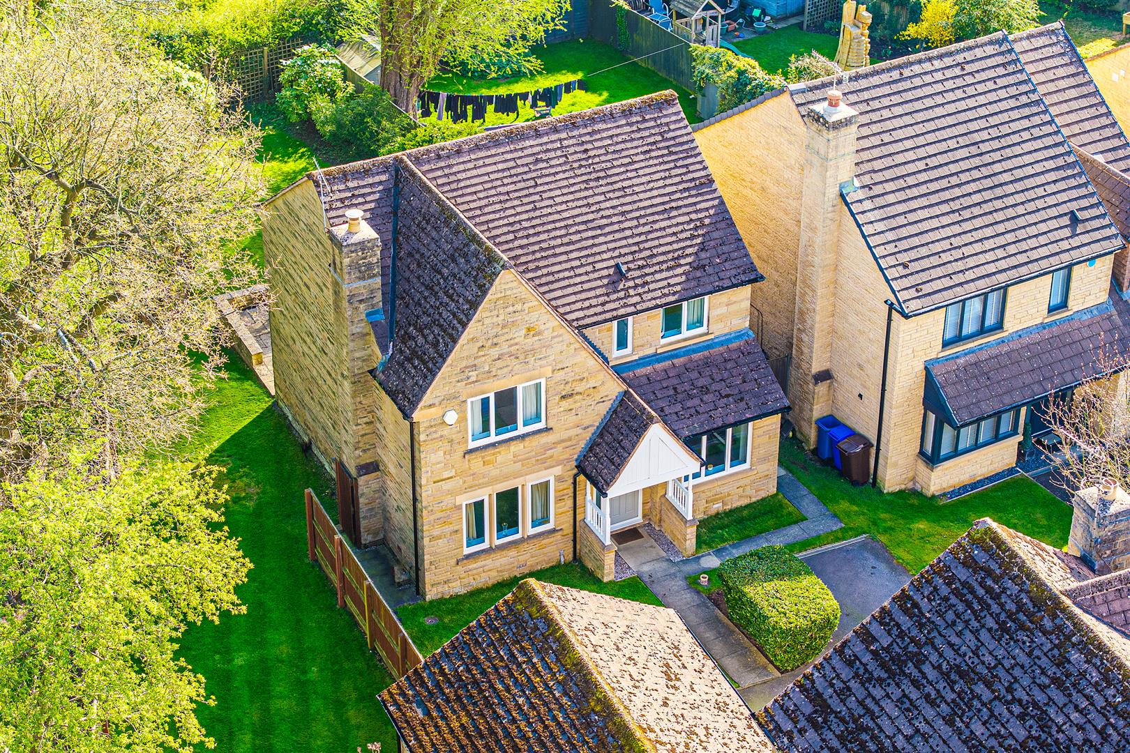 28, Totley Hall Drive, Sheffield, S17 4BB