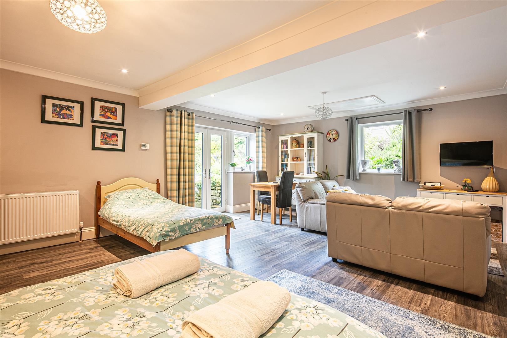Rhinegold, Hollin House Lane, Loxley, Sheffield, S6 6RG