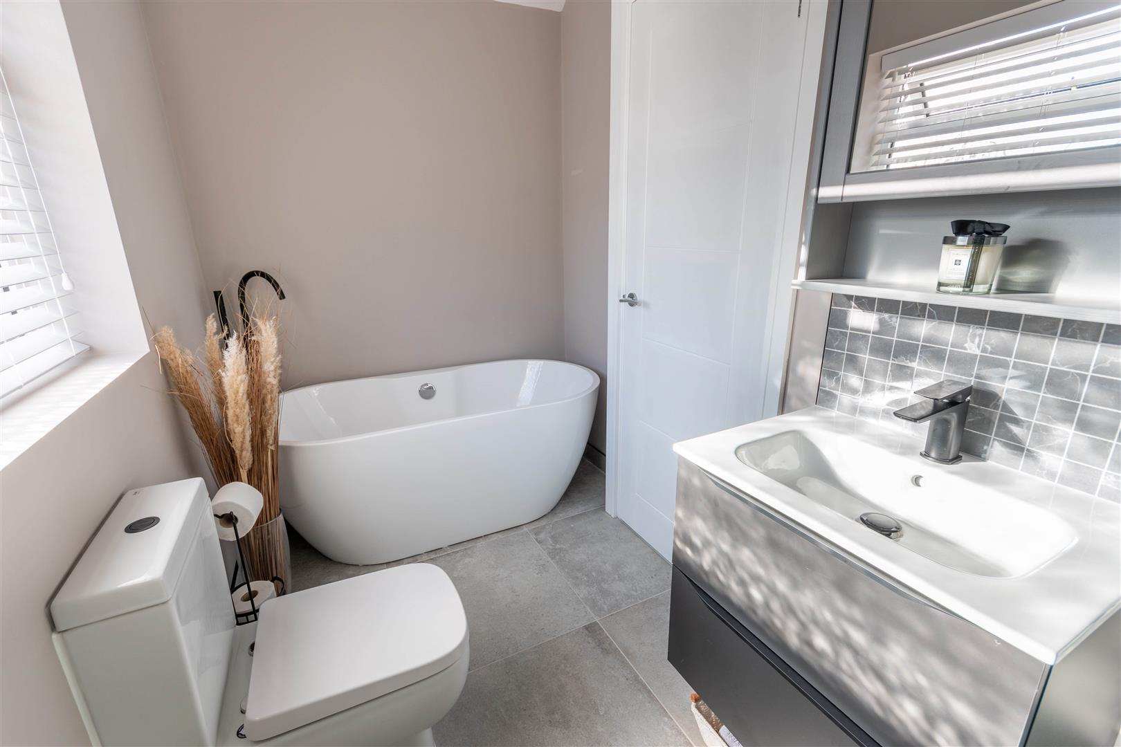 104, Dalewood Road, Beauchief, Sheffield, S8 0EF