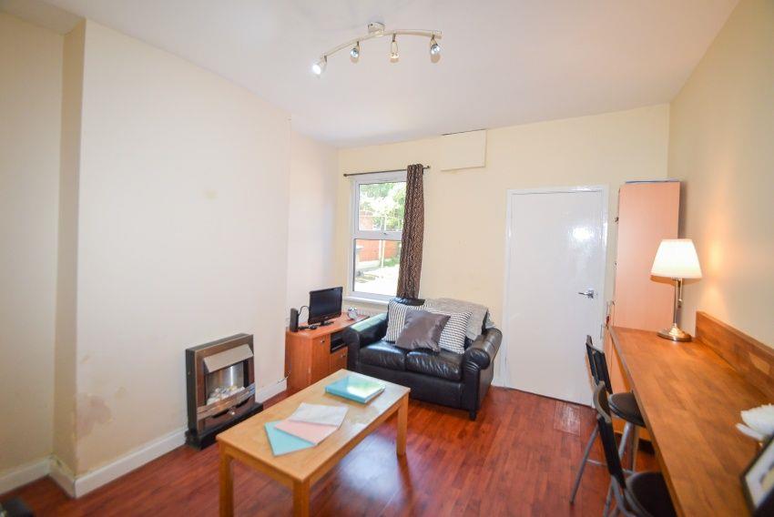 32, Club Street, Sharrow, Sheffield, S11 8DE