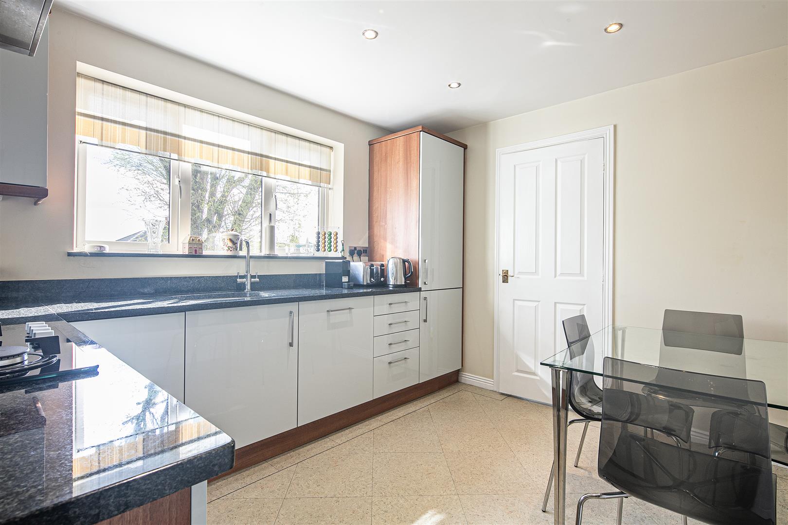 28, Totley Hall Drive, Sheffield, S17 4BB