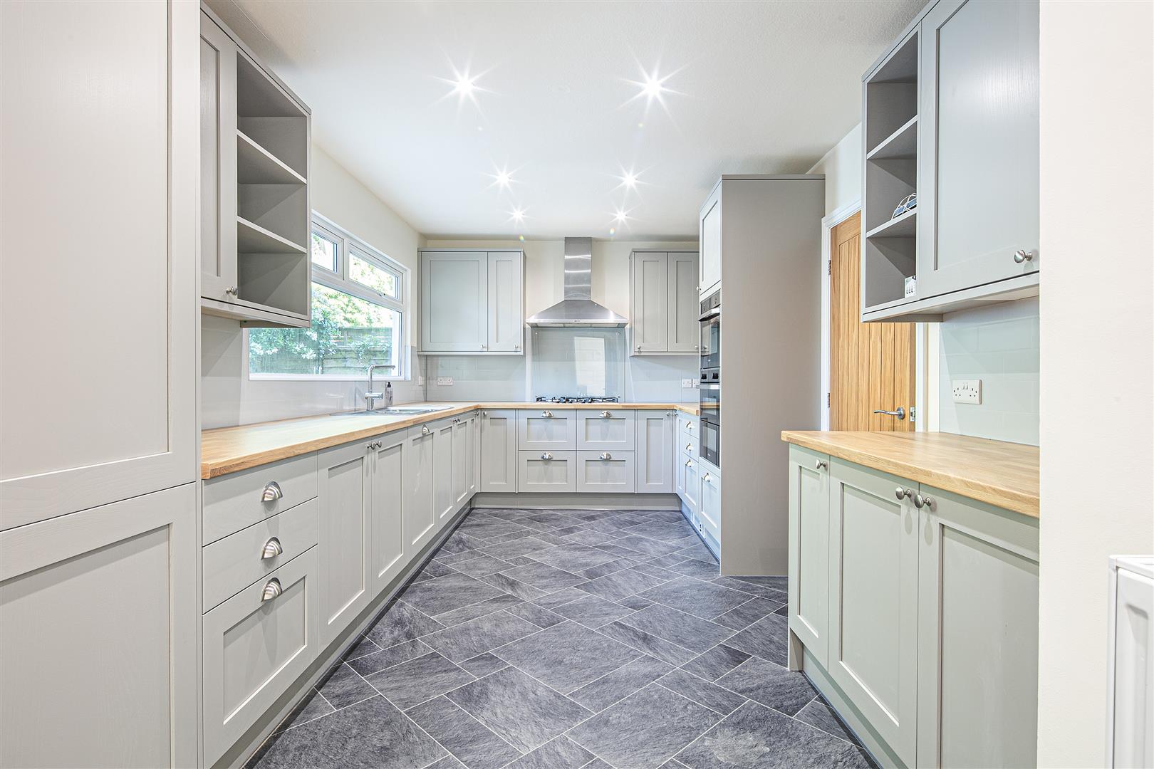 5, Brinkburn Drive, Sheffield, S17 3LU