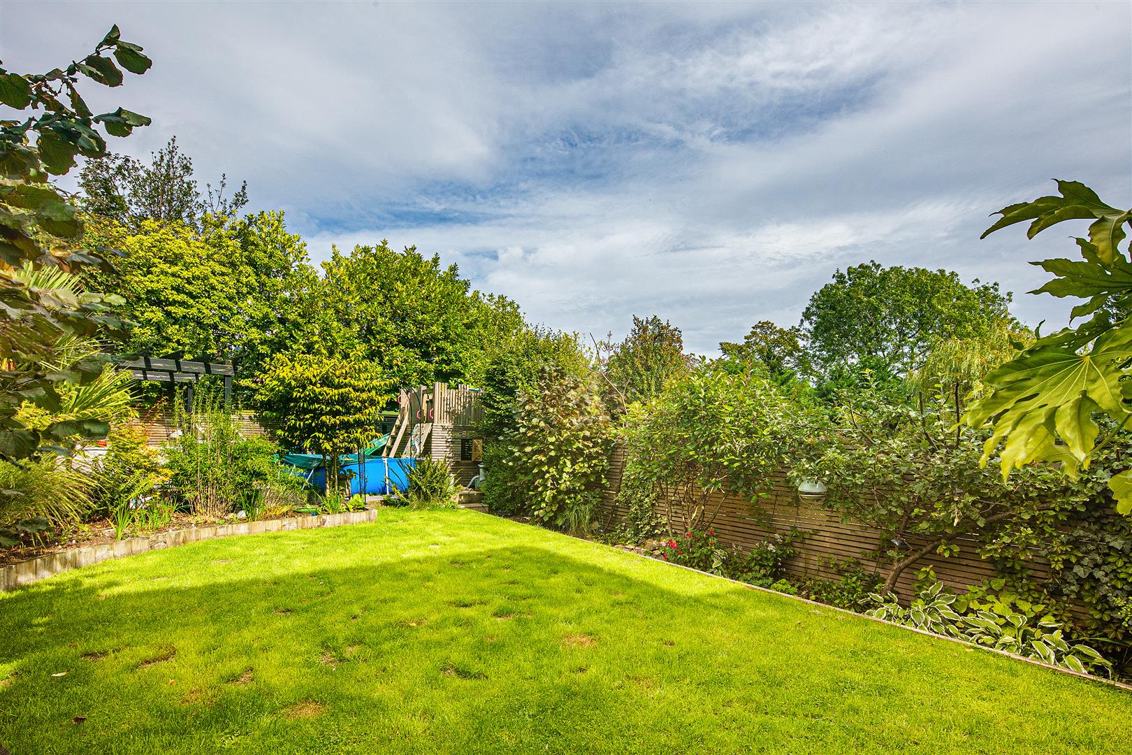 68, Brooklands Crescent, Fulwood Village, Sheffield, S10 4GG
