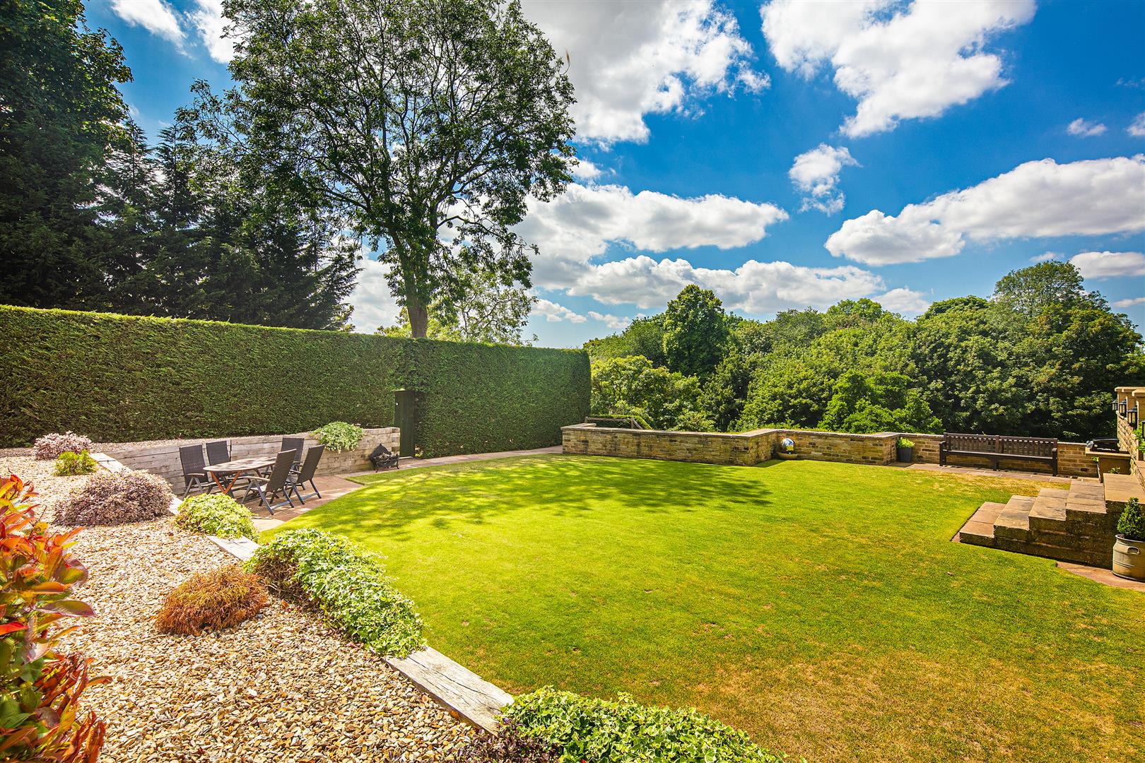 Rock Mount, Lindrick Dale, Lindrick, Nr Sheffield, S81 8BB