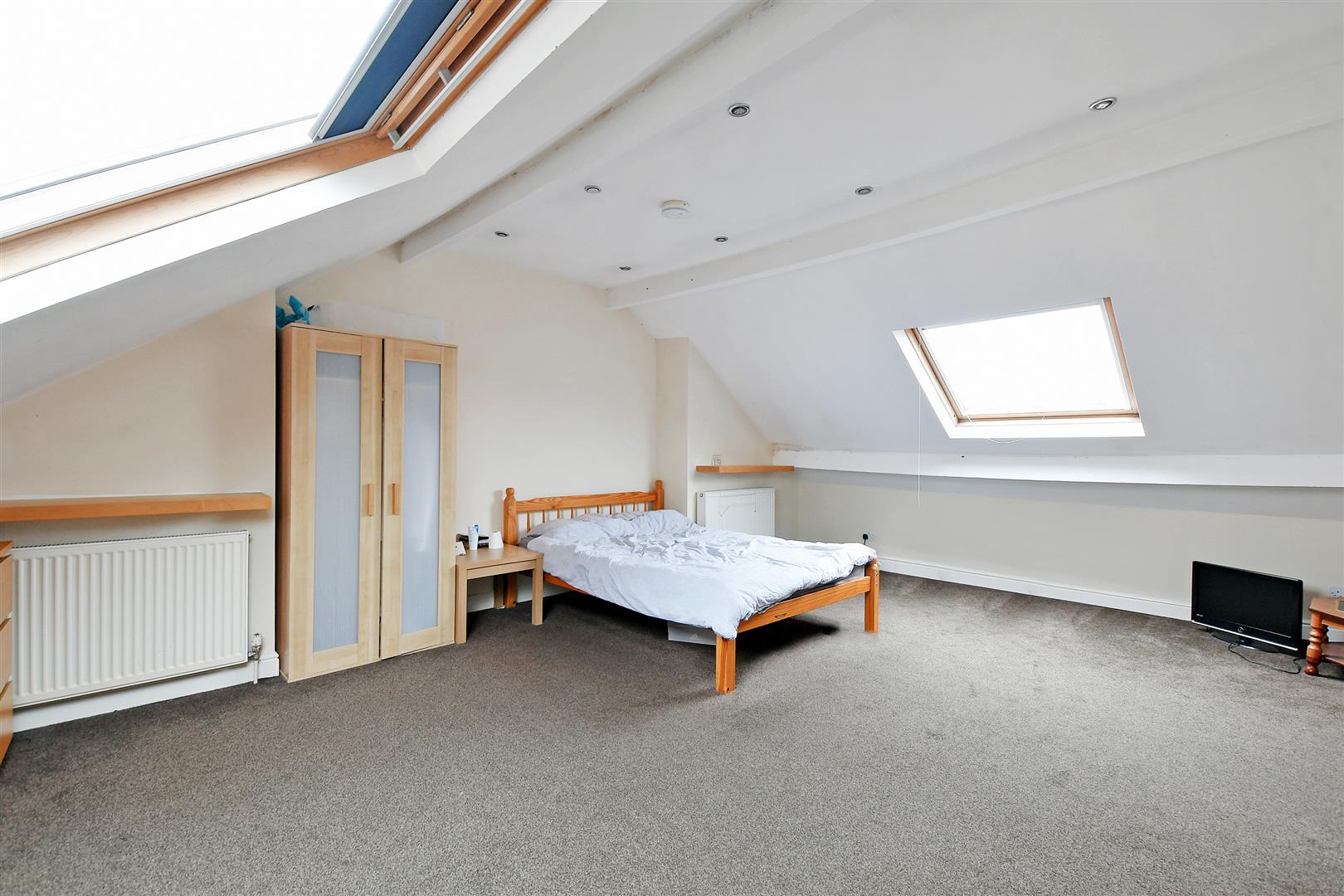 26, Lydgate Lane, Crookes, Sheffield, S10 5FH