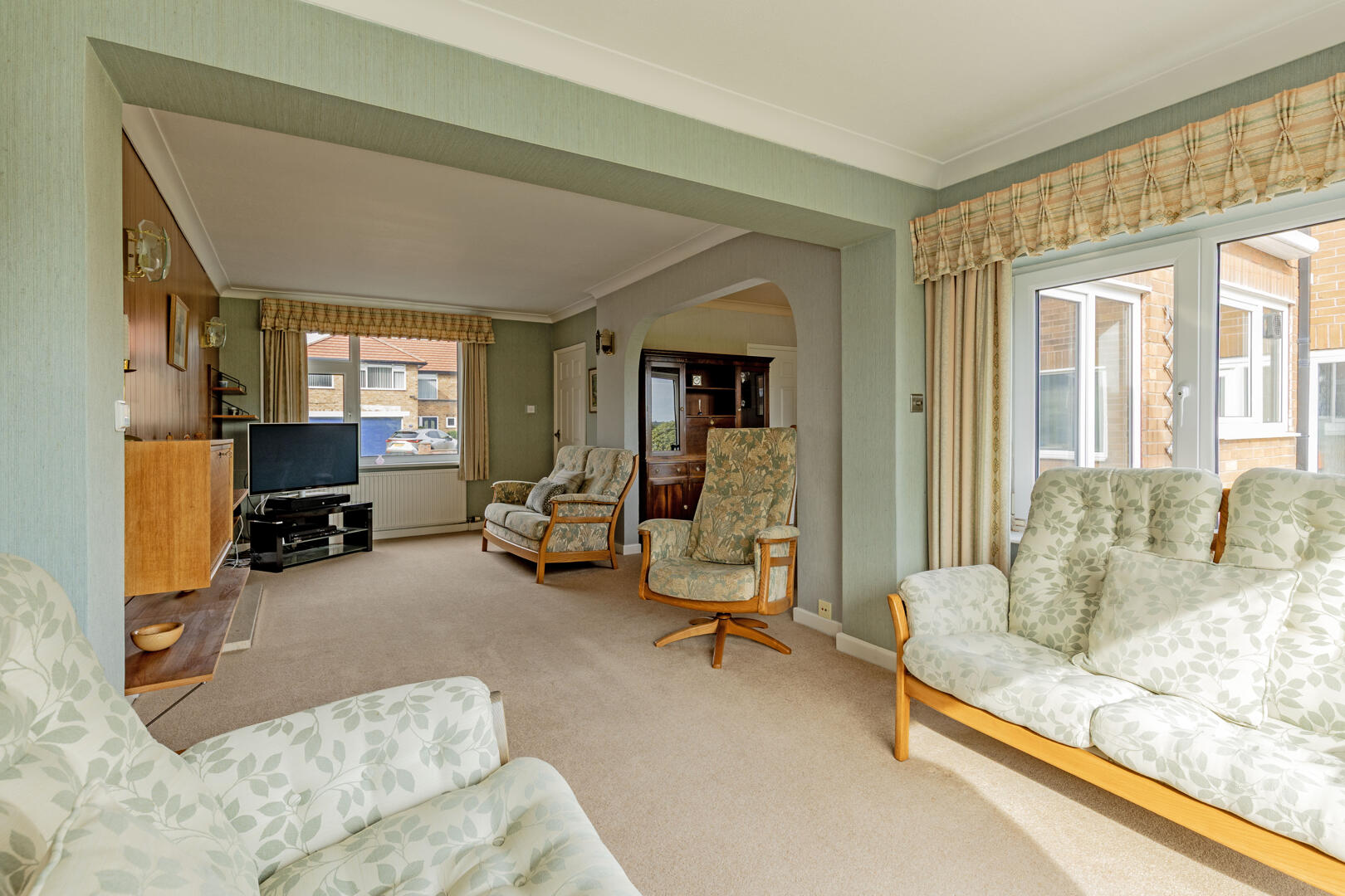87, Bushey Wood Road, Sheffield, S17 3QD