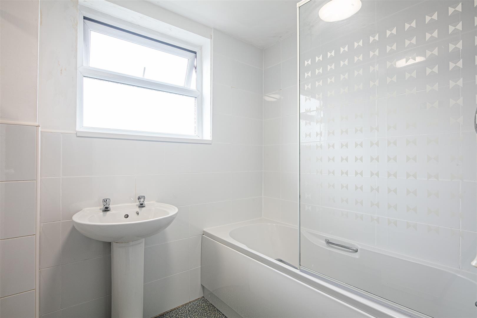 18, Westbrook Bank, Sheffield, S11 8YJ