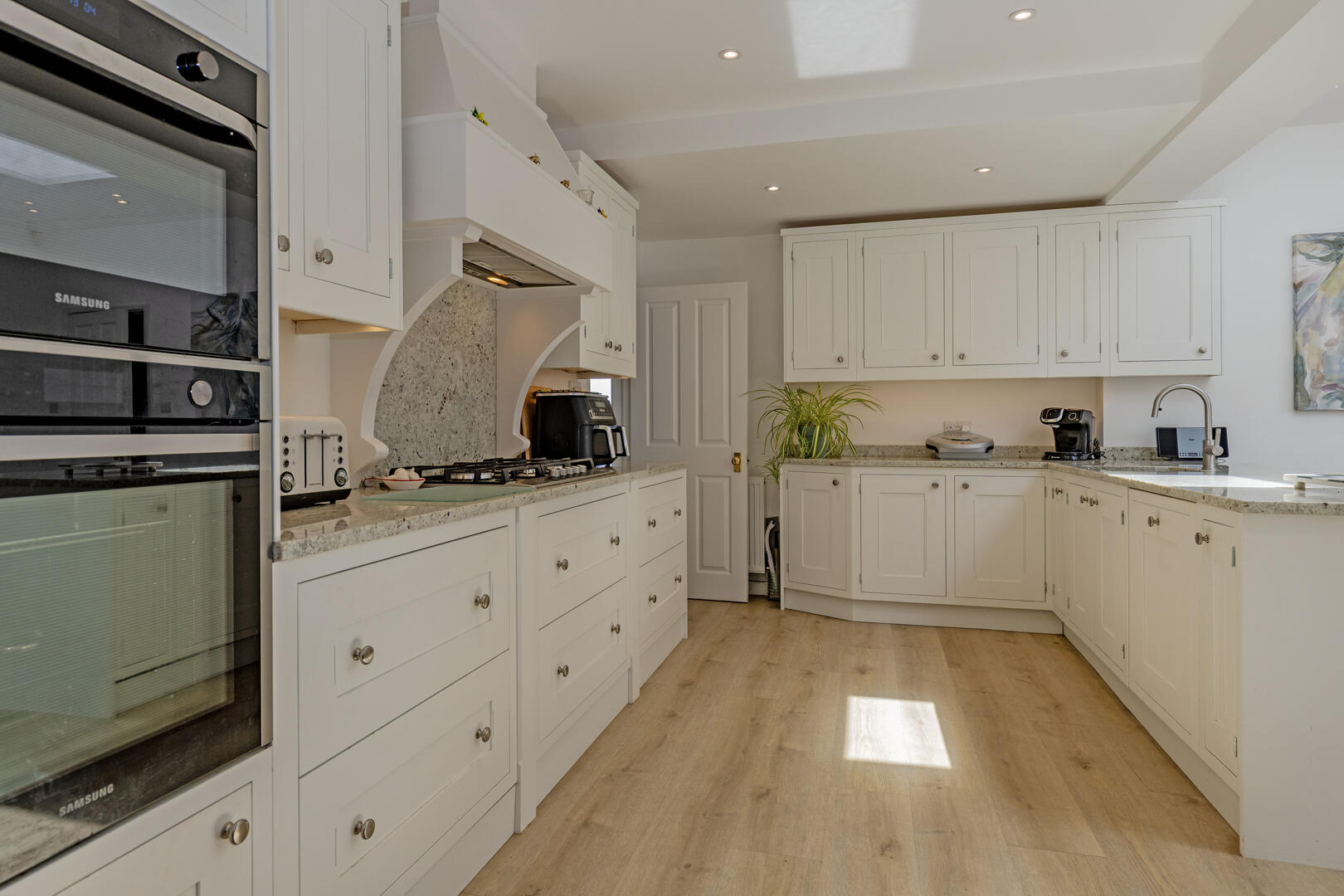 8, Gilleyfield Avenue, Dore, Sheffield, S17 3NS