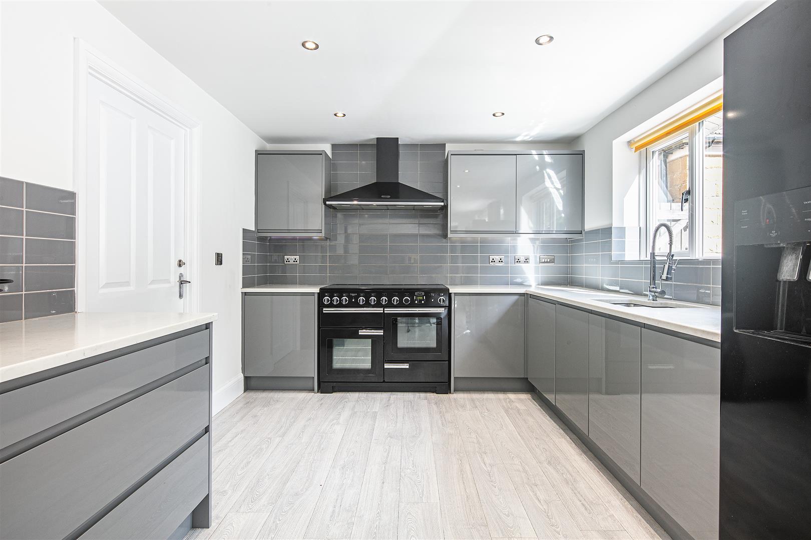 20, Standall Close, Dronfield Woodhouse, Dronfield, S18 8AB