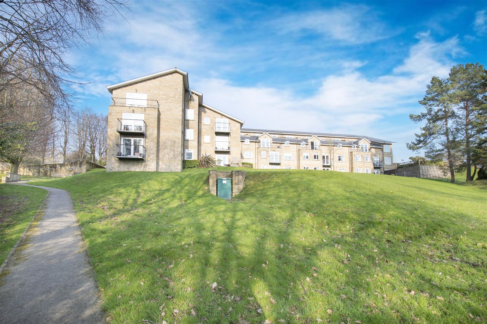 Fairthorn Retirement Apartments, Apt 22 Fairthorn,, Dore, Sheffield, S17 3AJ
