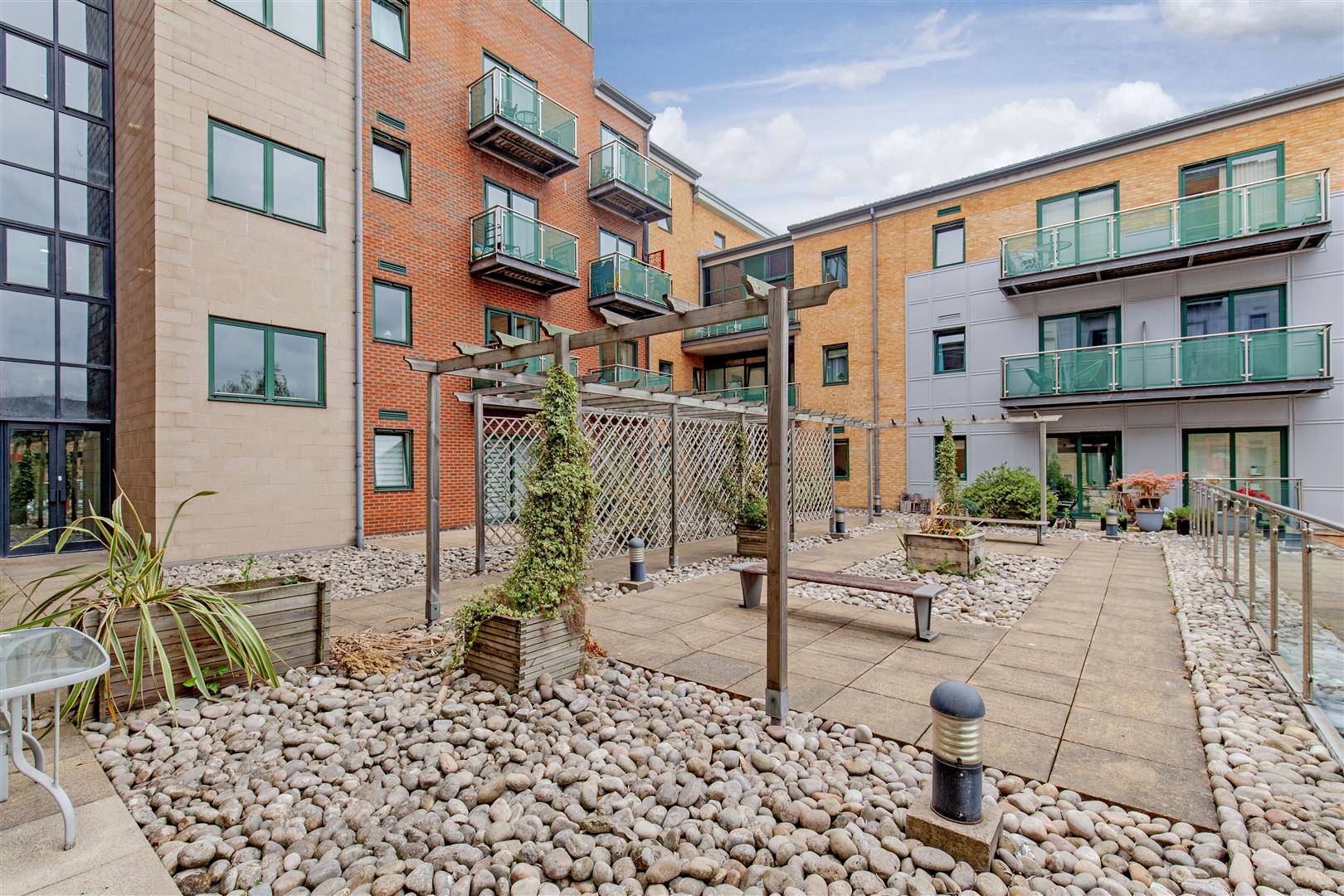 Flat 92, 211, Draymans Court, Ecclesall Road, Sheffield, S11 8HH