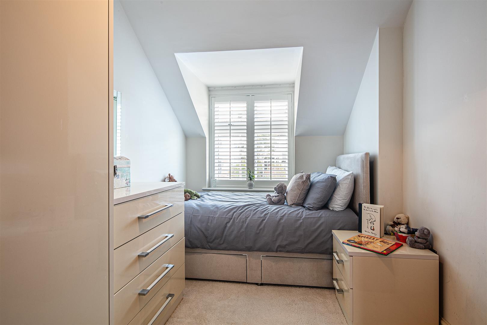 13, Furniss Avenue, Dore, Sheffield, S17 3QJ