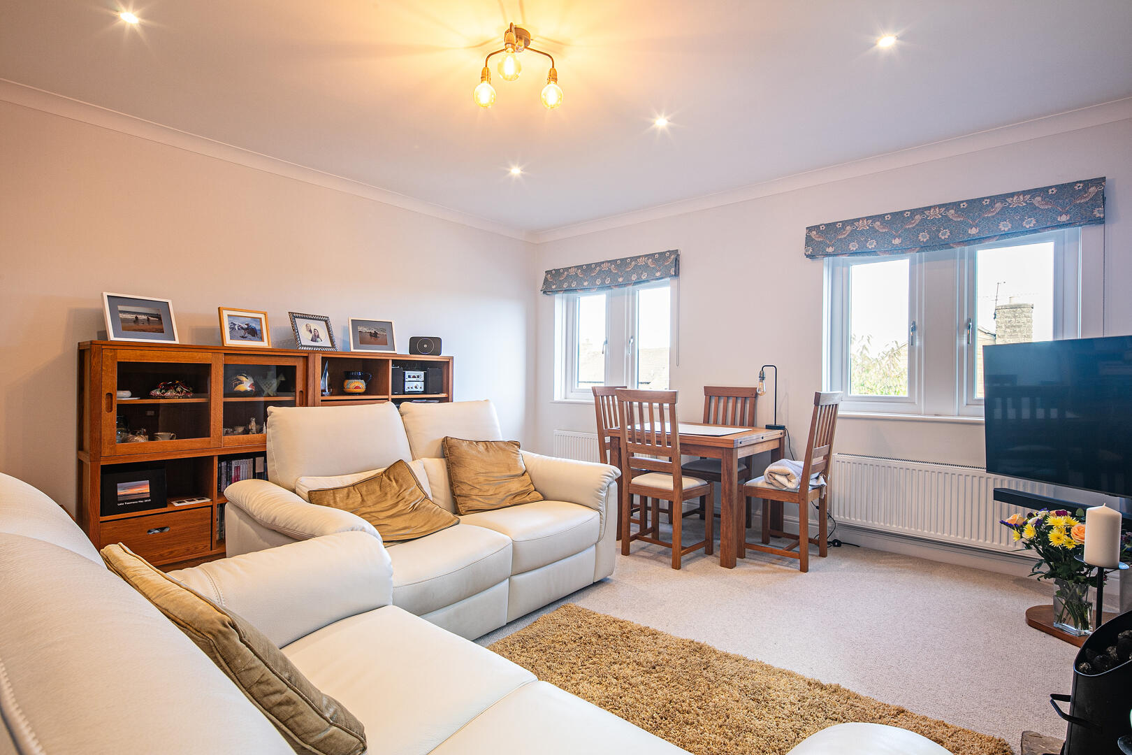 28, Robin Hood Chase, Stannington, Sheffield, S6 6FH