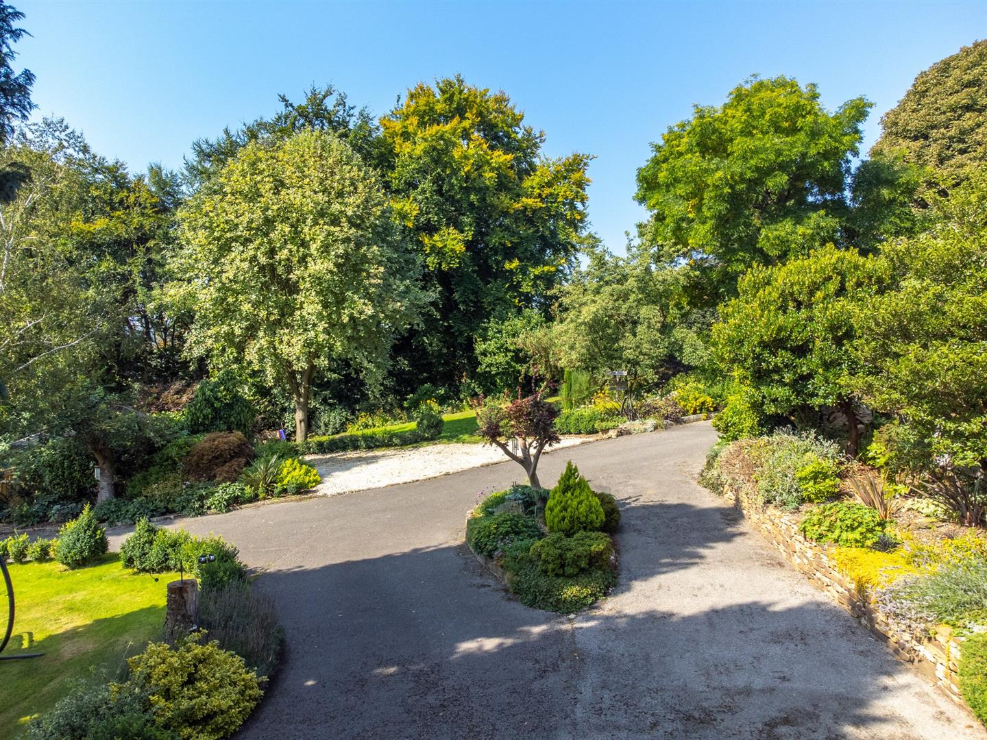 Rhinegold, Hollin House Lane, Loxley, Sheffield, S6 6RG